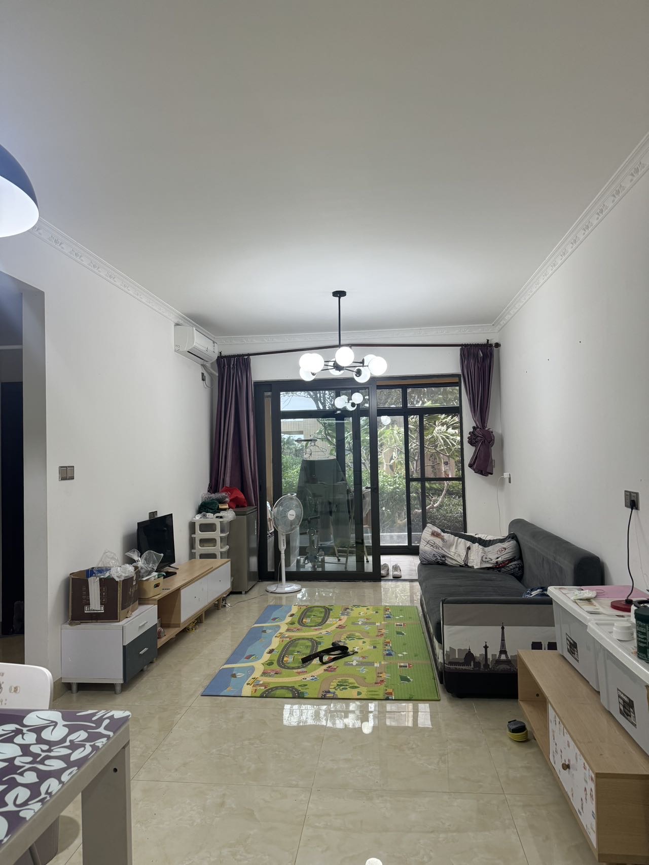 恒大美丽沙天颐湾  1室2厅1卫    128.0万客厅