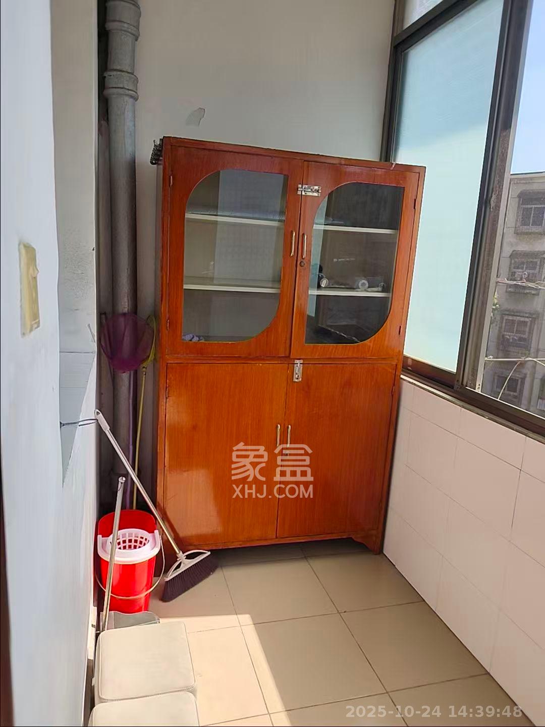 东瓜山三村(东电社区)  2室1厅1卫    1600.0元/月 东瓜山三村(东电社区)  2室1厅1卫    1600.0元/月室内图