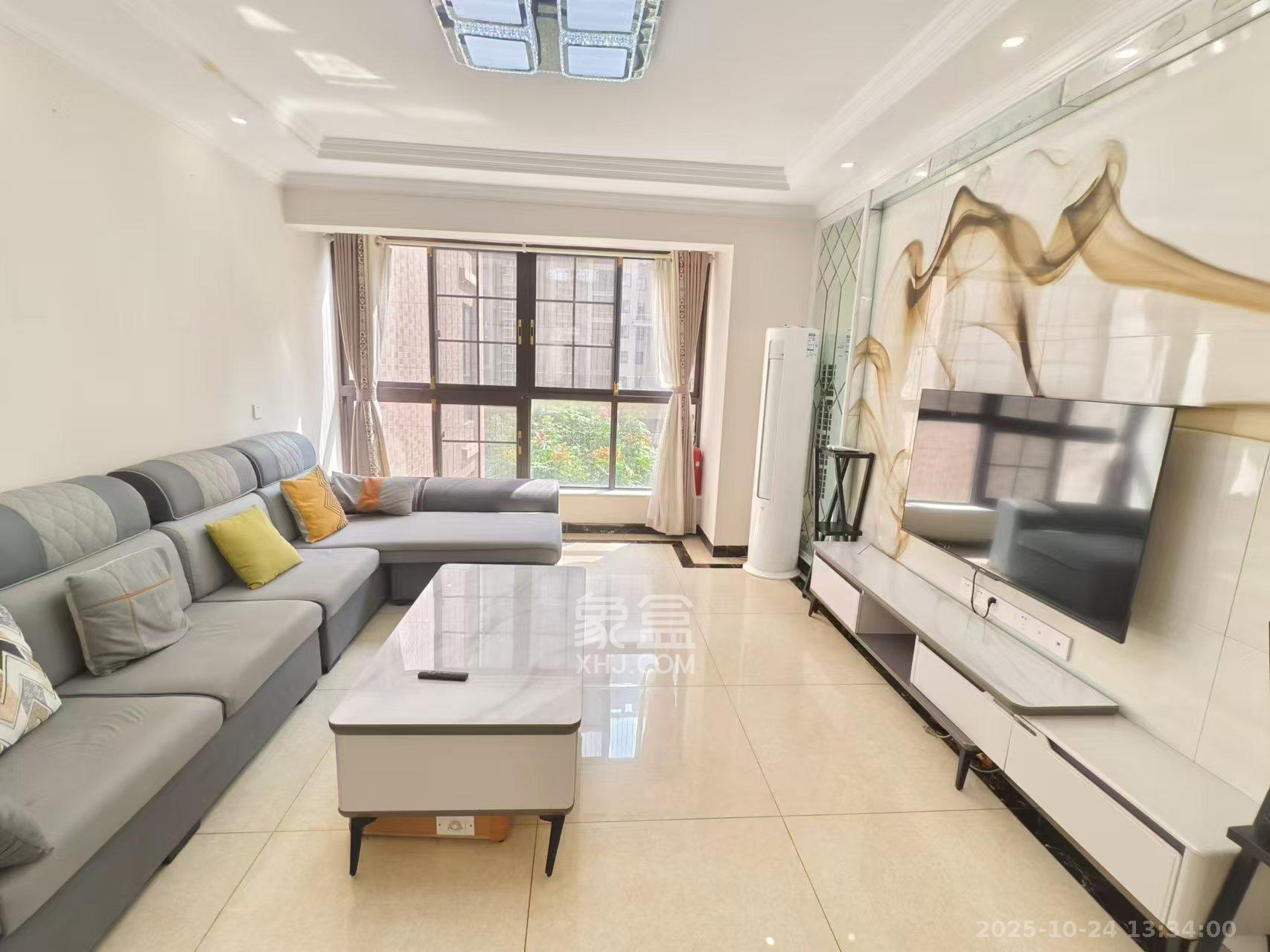 未来漫城 4室2厅2卫 3300.0元/月 未来漫城 4室2厅2卫 3300.0元/月室内图