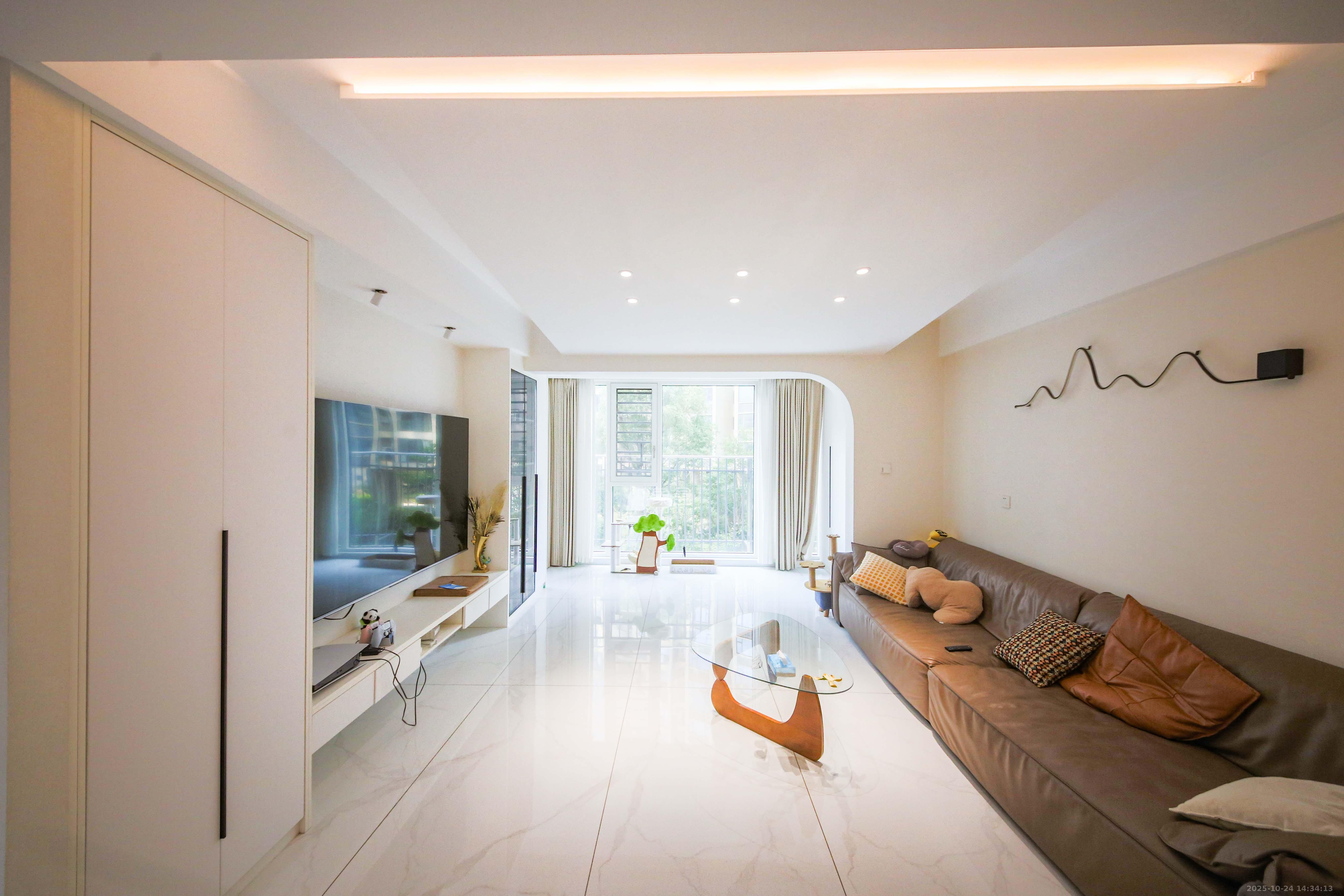 博林云栖  3室2厅2卫    170.0万 博林云栖  3室2厅2卫    170.0万客厅