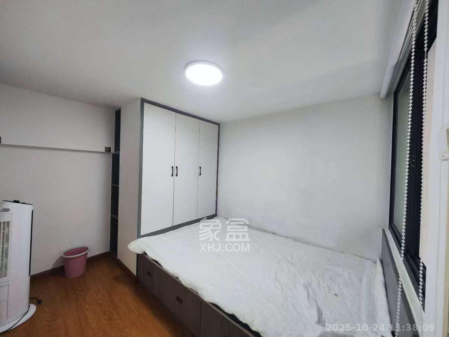 天麓轻奢国际  2室1厅1卫    1700.0元/月室内图