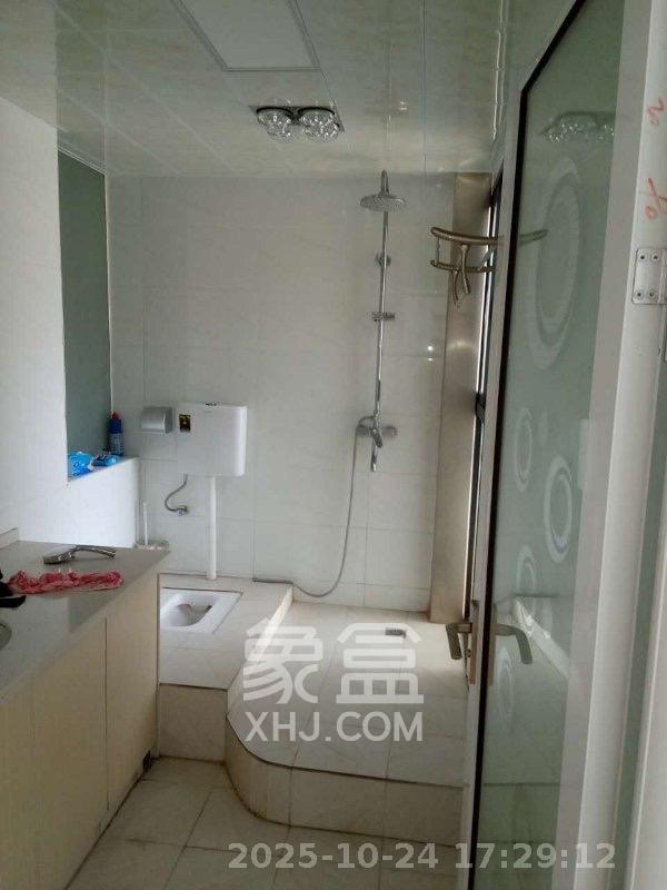 奥克斯广场  2室2厅1卫    2700.0元/月室内图