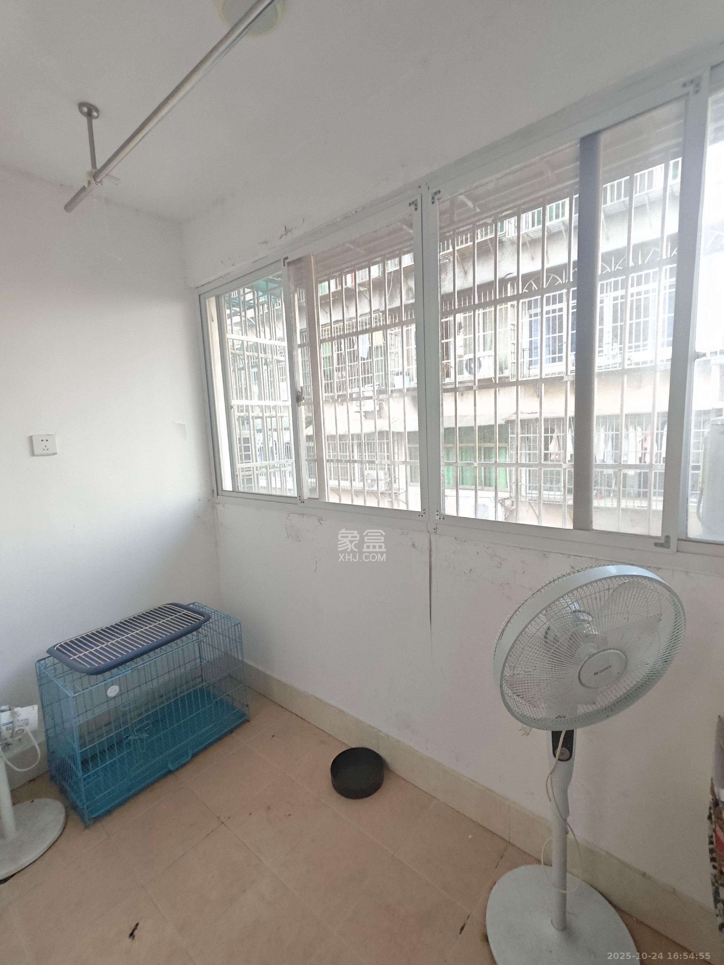 吉景小区  1室1厅1卫    1200.0元/月室内图