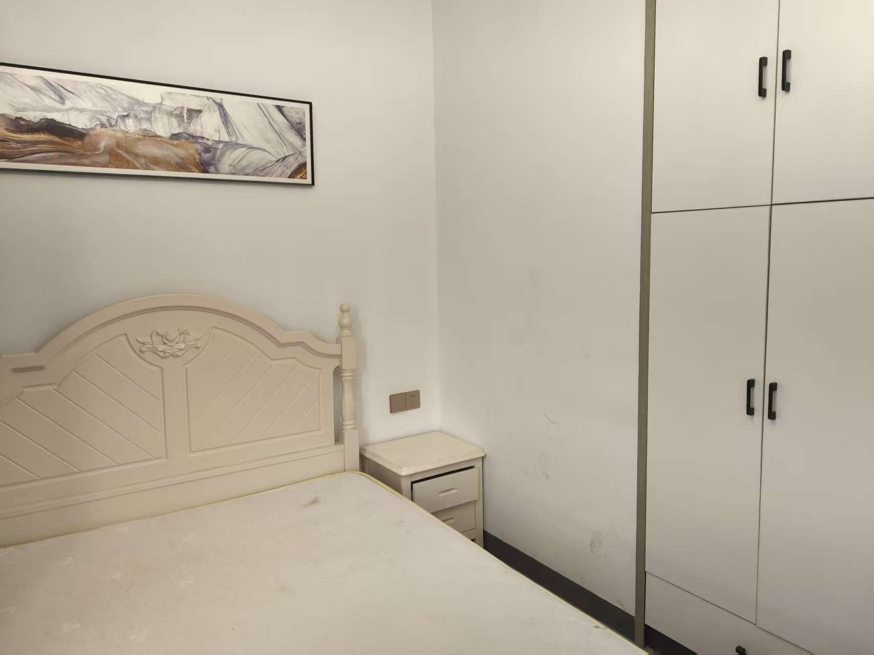 康城上品  2室1厅1卫    1500.0元/月室内图