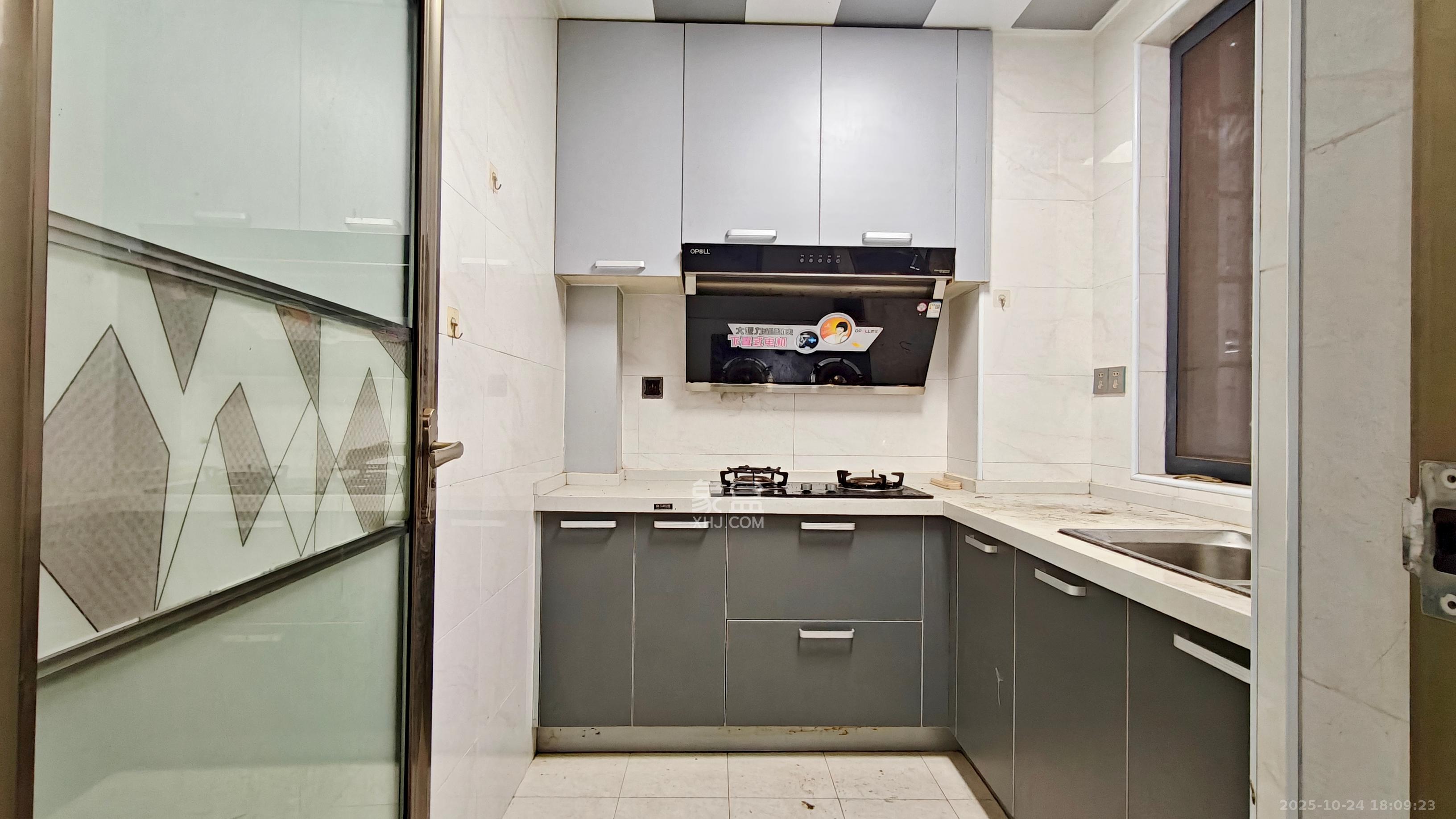 九龙领仕汇 2室2厅1卫 1500.0元/月 九龙领仕汇 2室2厅1卫 1500.0元/月室内图