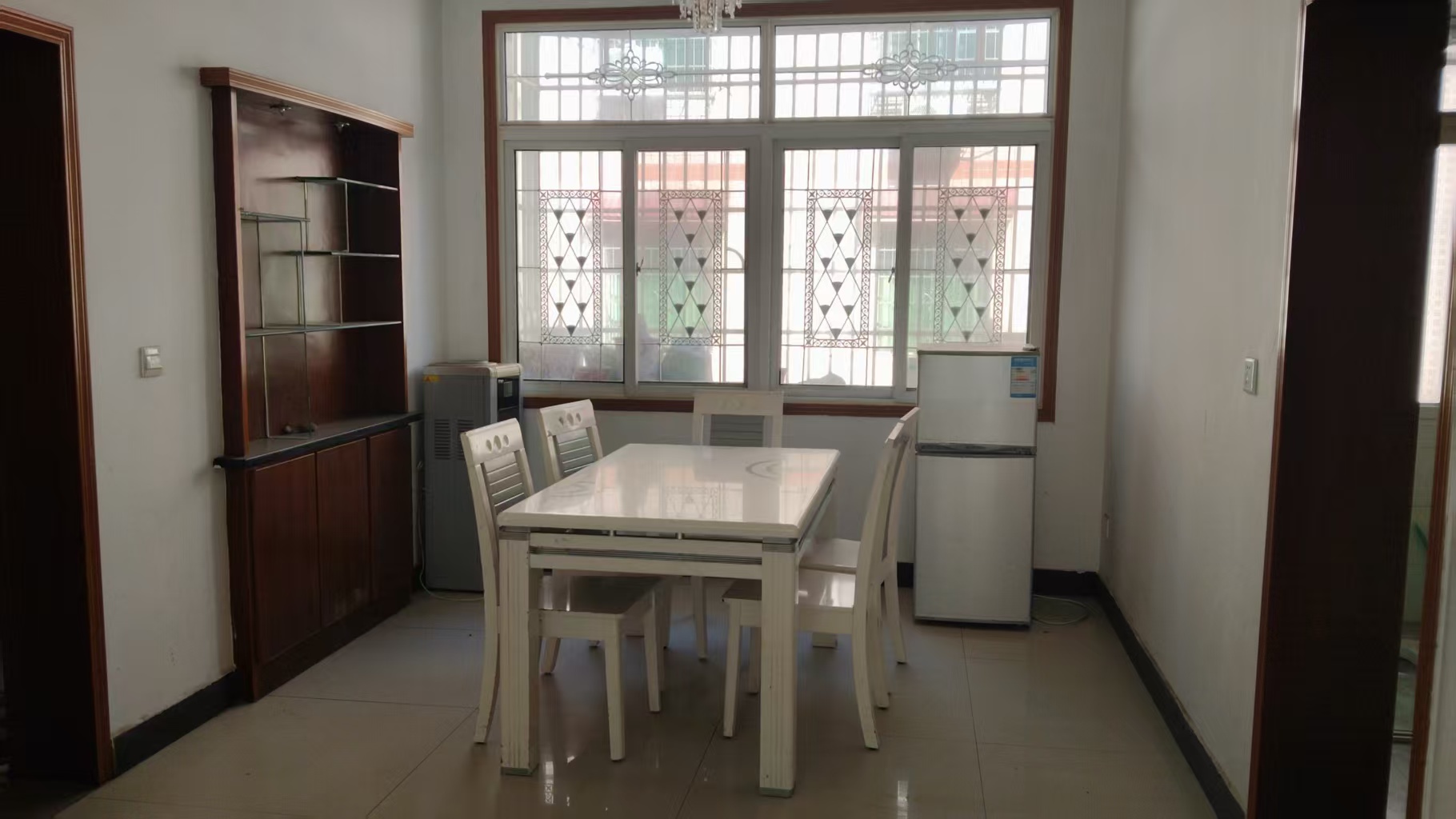 兴旺小区  4室2厅2卫    1200.0元/月户型图