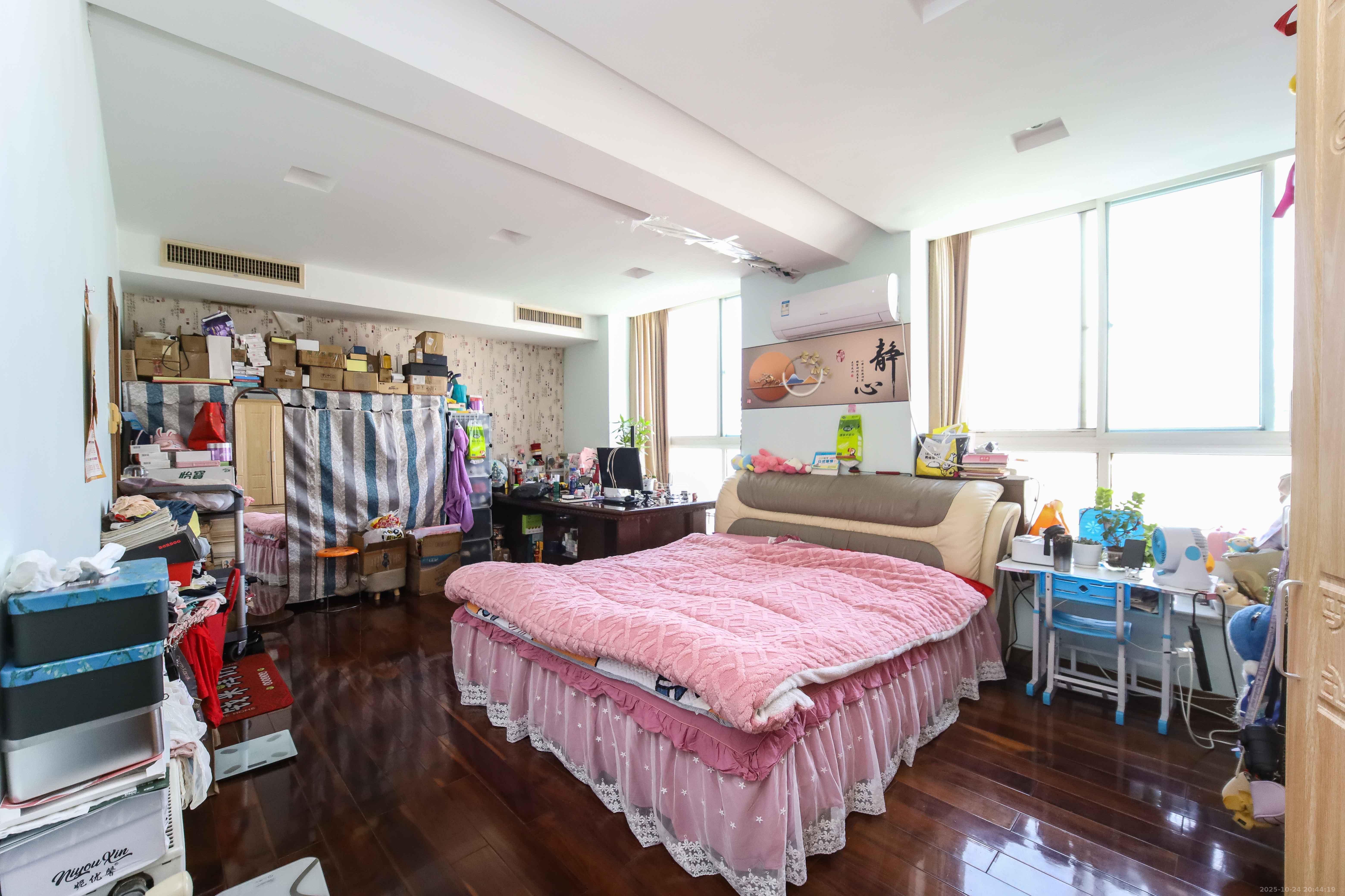 惠泽园  5室2厅4卫    242.0万其他