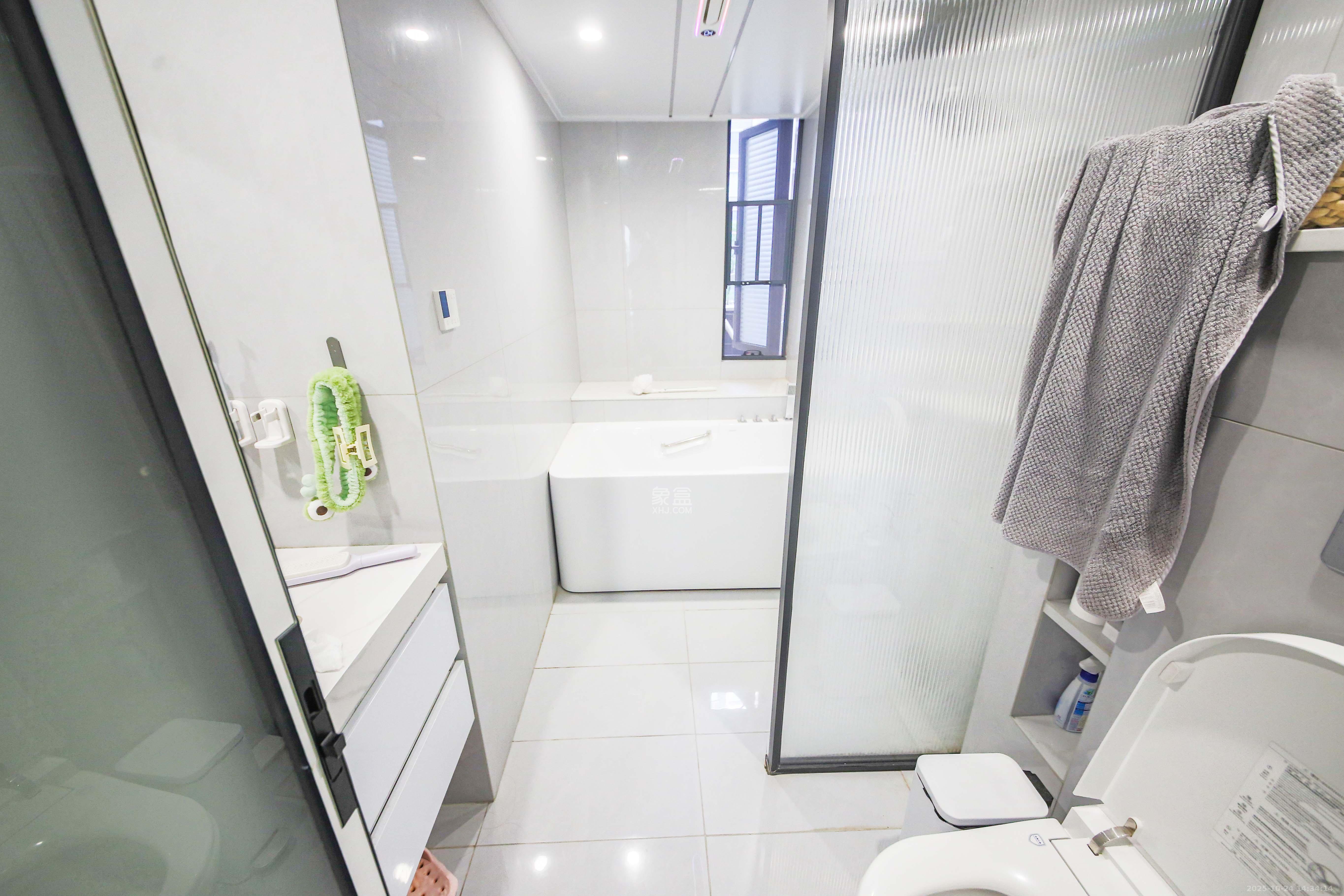 博林云栖  3室2厅2卫    170.0万 博林云栖  3室2厅2卫    170.0万卫生间