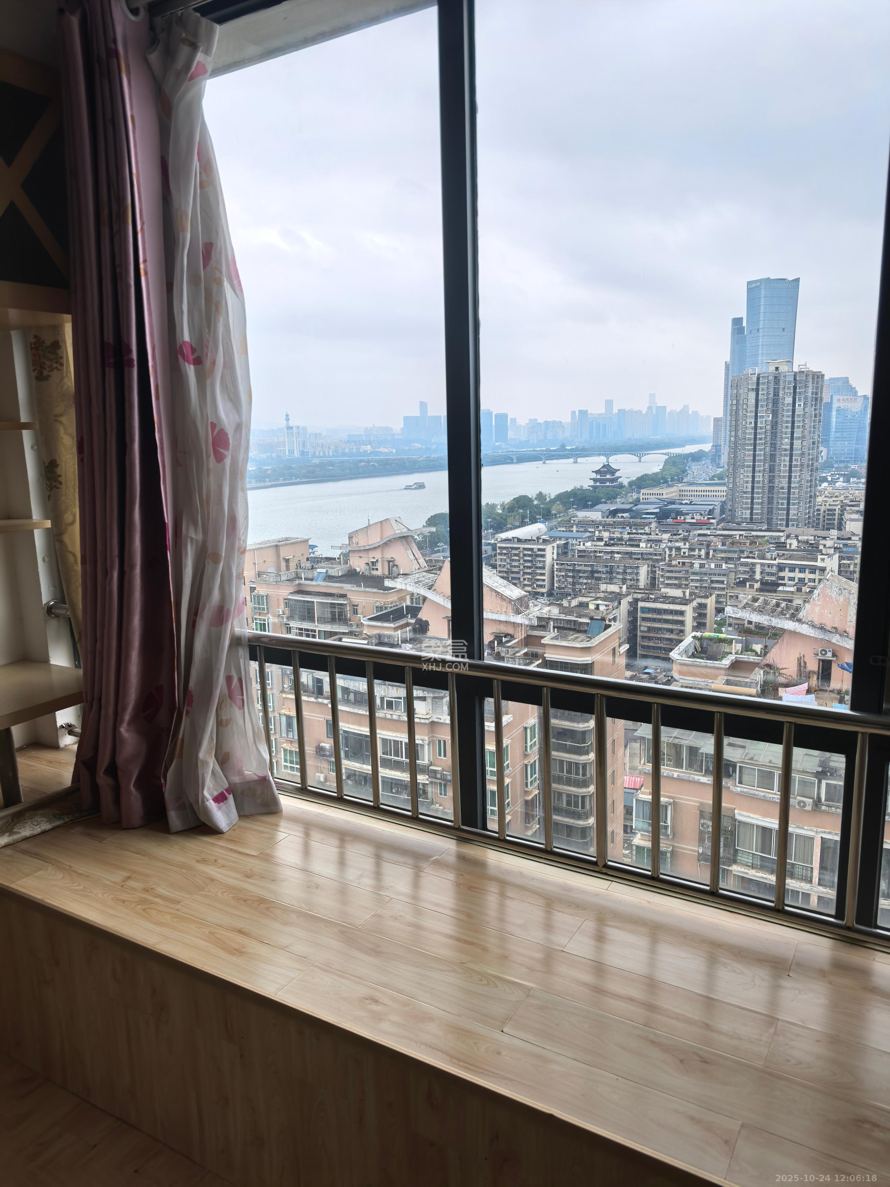 书院观邸  1室1厅1卫    1800.0元/月 书院观邸  1室1厅1卫    1800.0元/月室内图