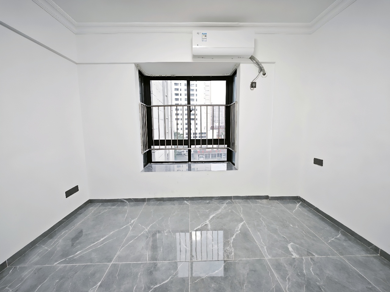 和谐家园（锦和广场）  2室1厅1卫    3500.0元/月室内图