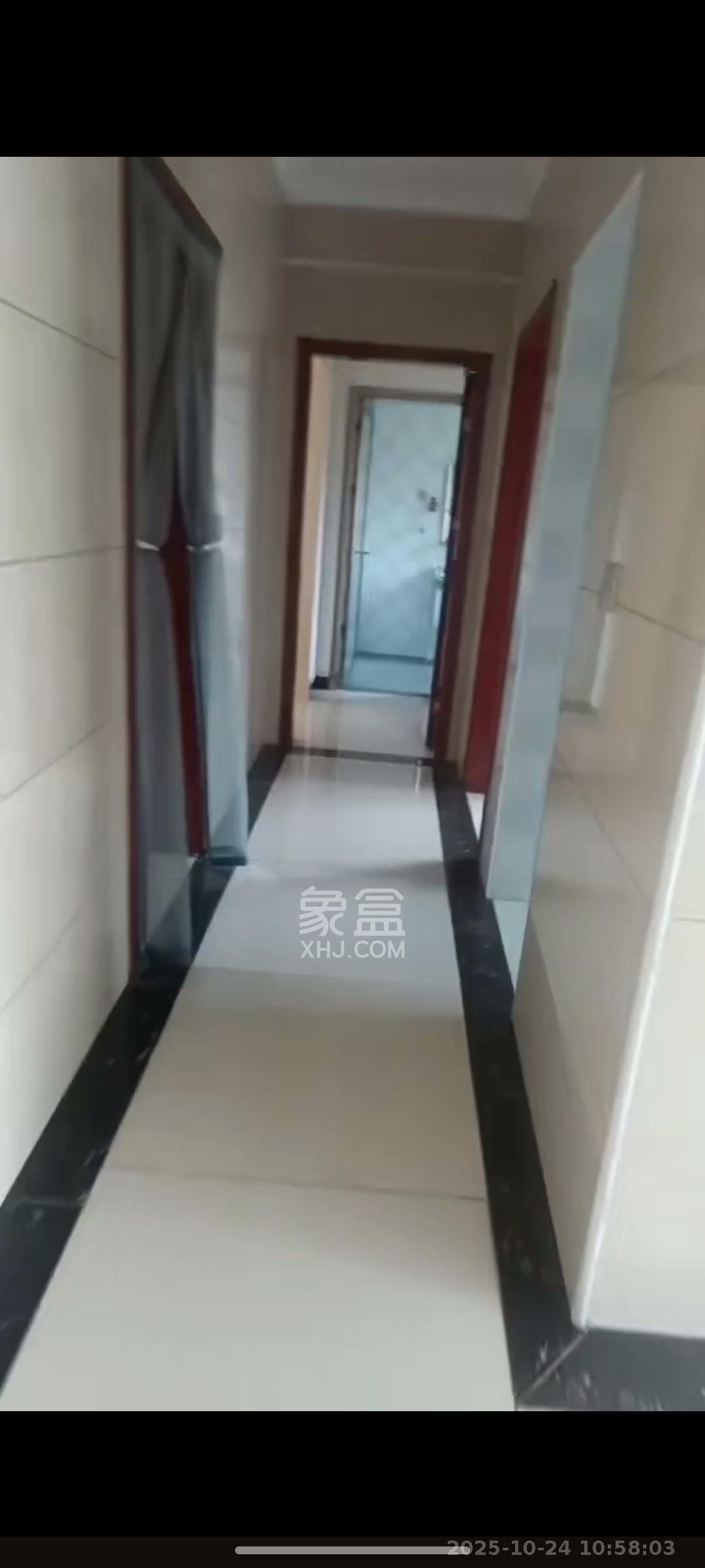 联丰苑  3室2厅2卫    2000.0元/月室内图