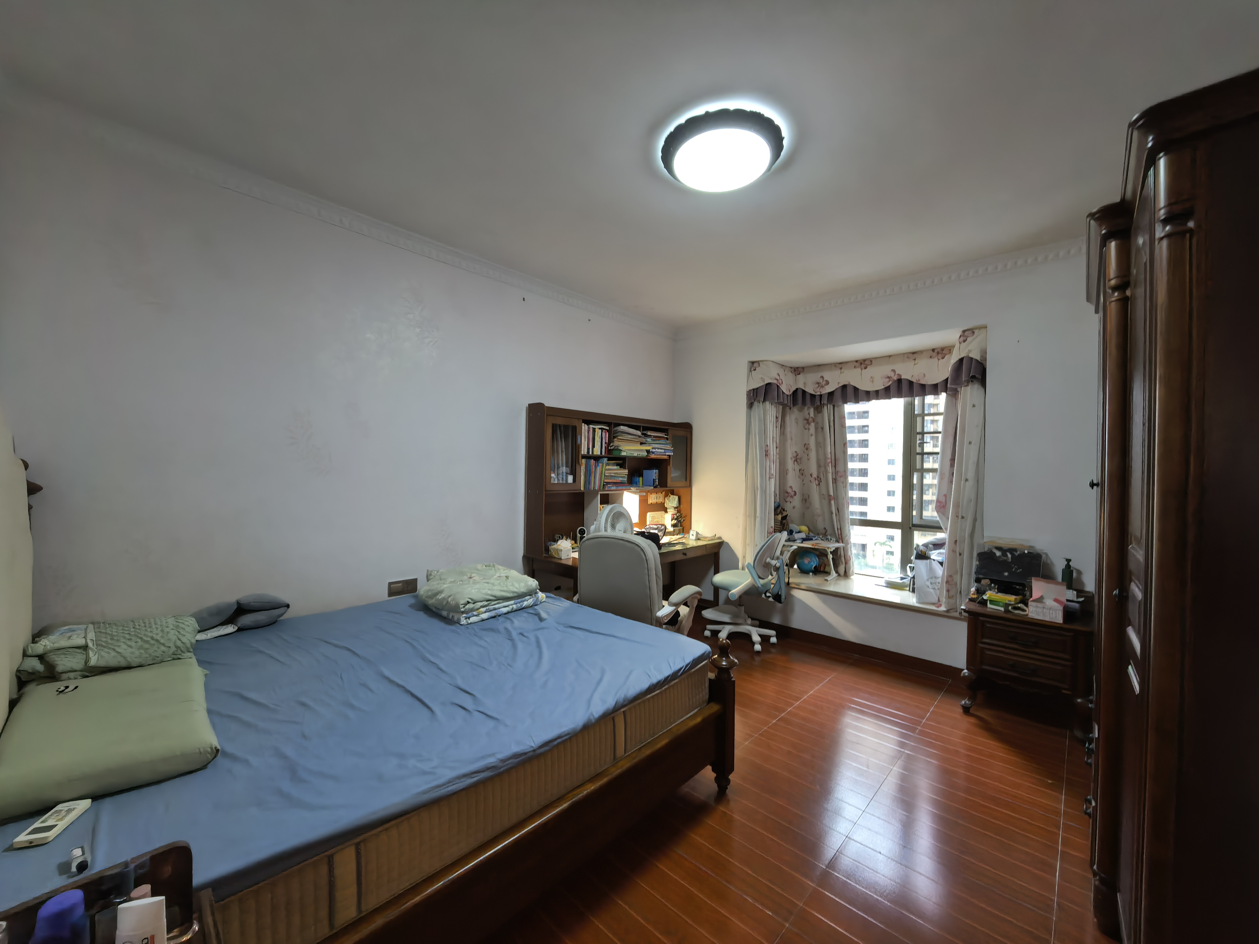 首丹雅苑  3室2厅1卫    159.0万客厅