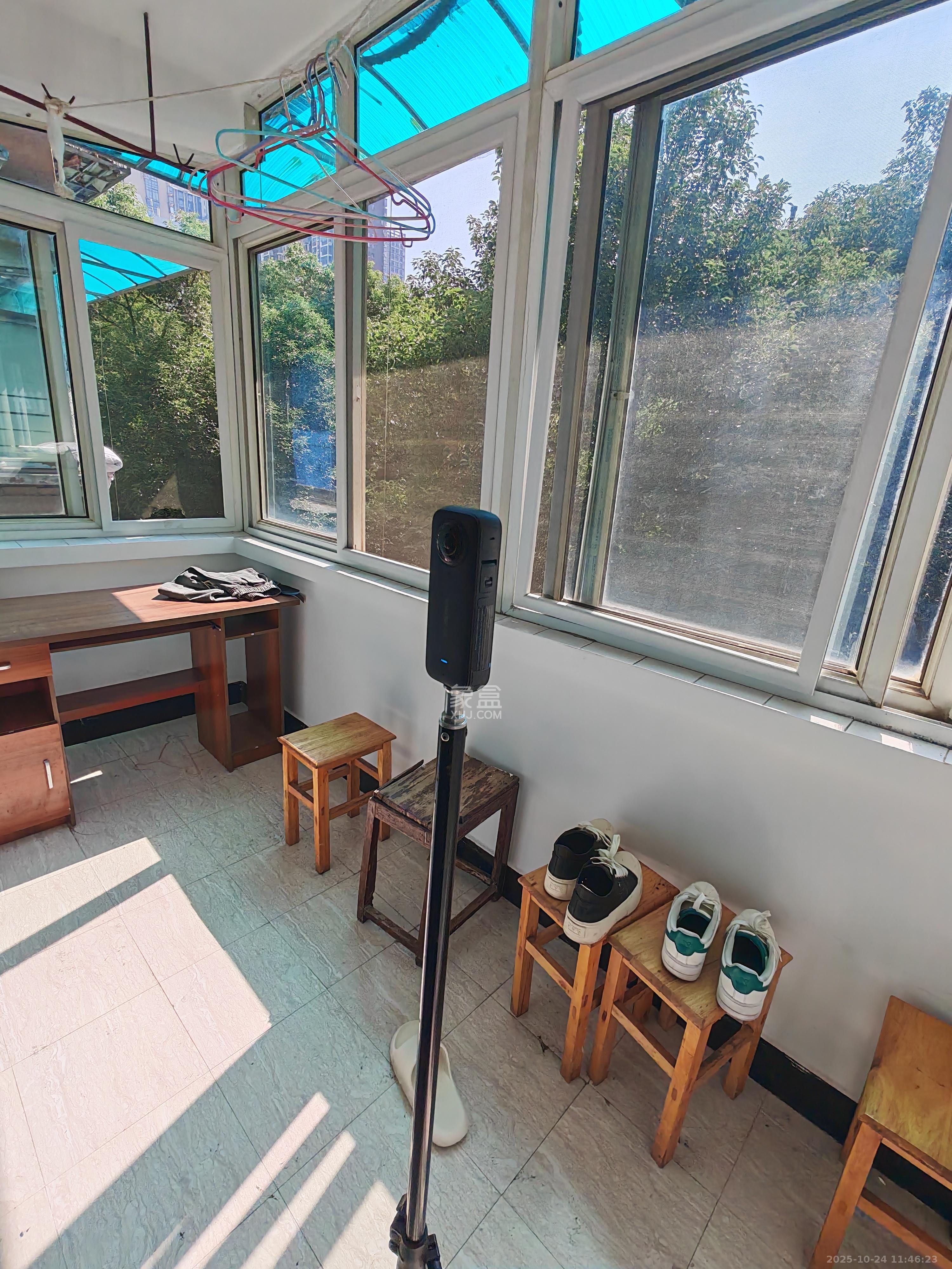 牛婆塘社区  2室1厅1卫    1300.0元/月 牛婆塘社区  2室1厅1卫    1300.0元/月室内图