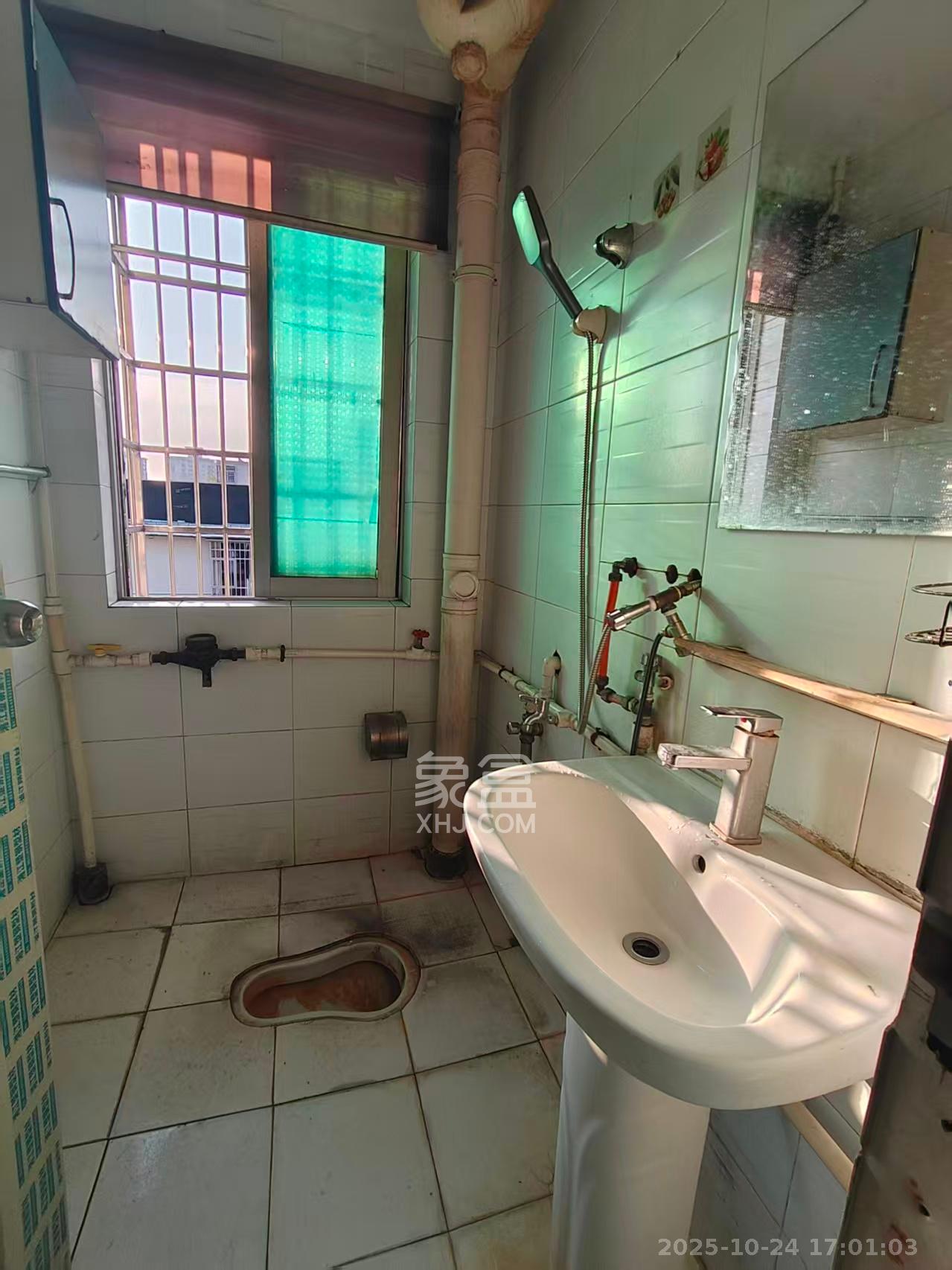 添景阁  1室1厅1卫    2000.0元/月室内图