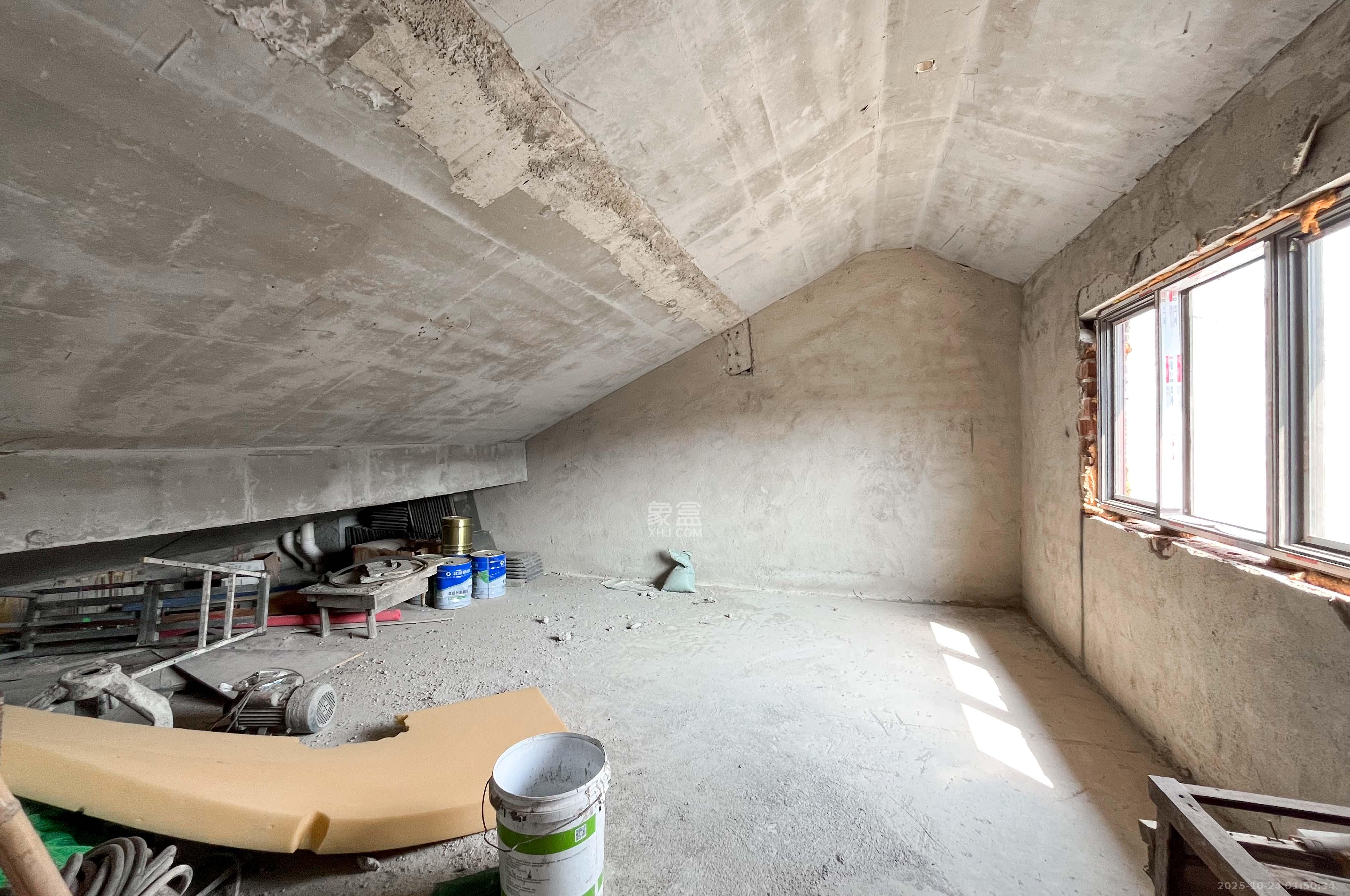 祥源森林之光  5室2厅3卫    288.0万其他