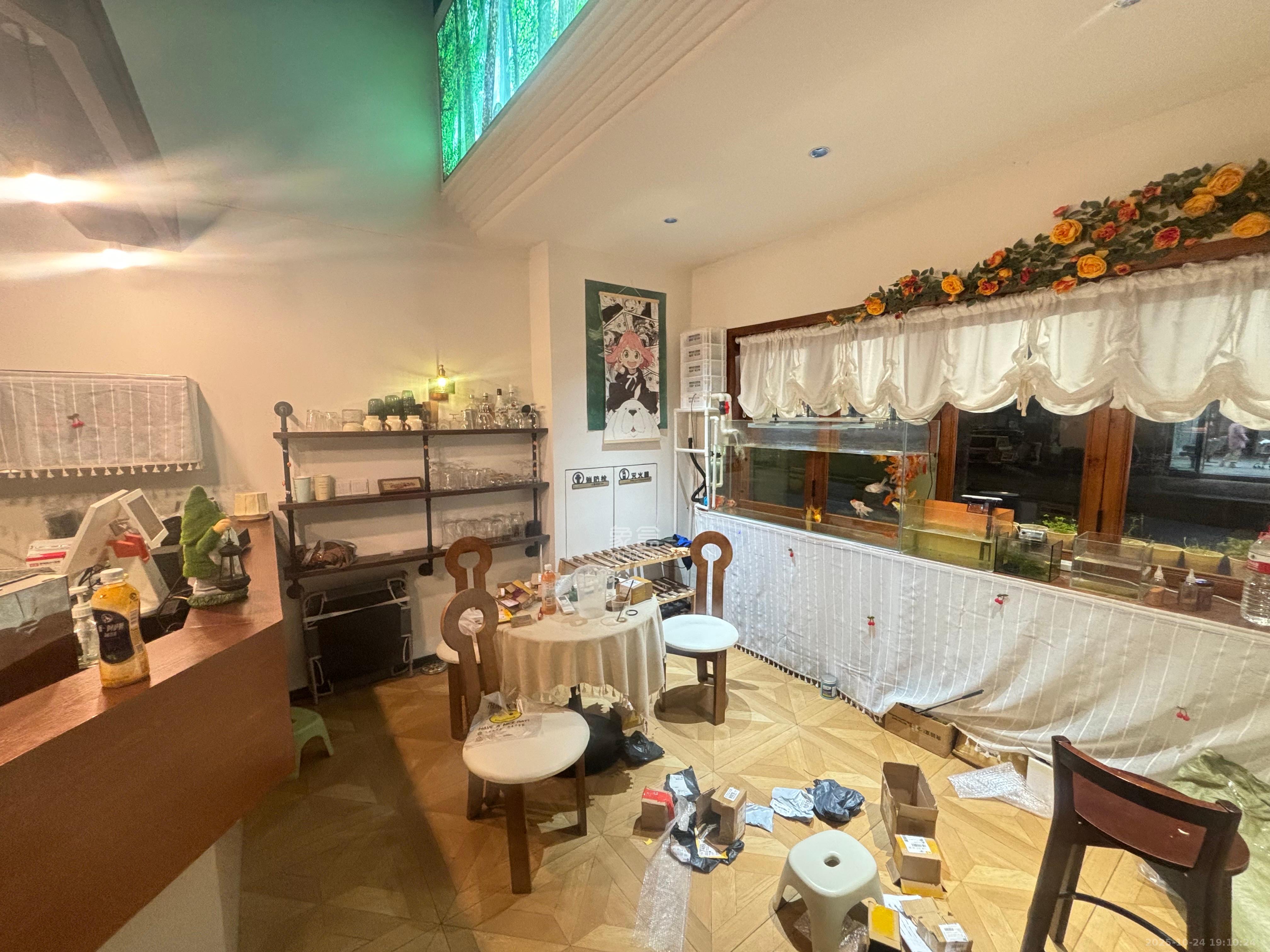 保利香槟国际C区   120.0㎡      6000.0元/月室内图