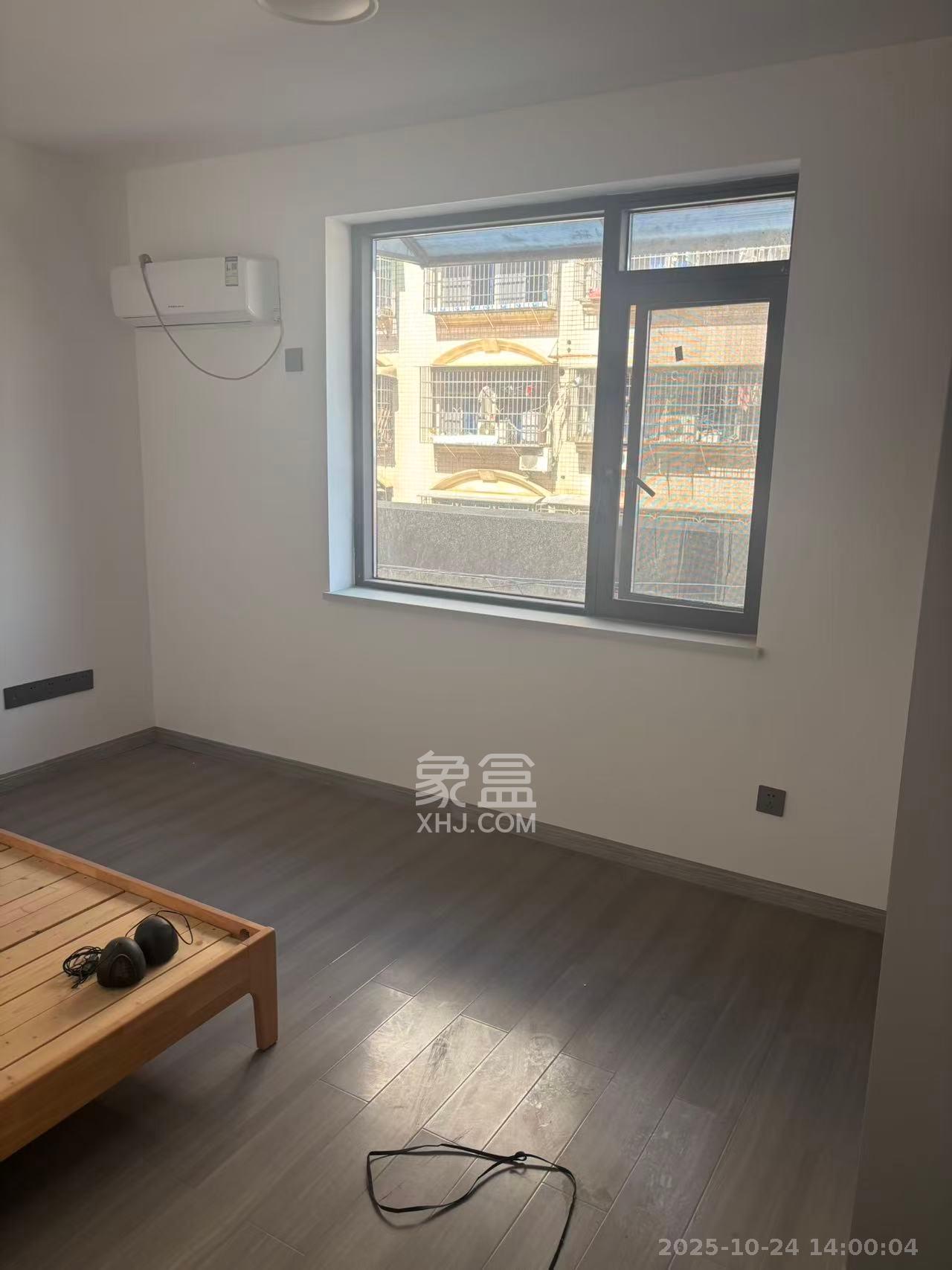 海威大厦  2室2厅2卫    2000.0元/月室内图