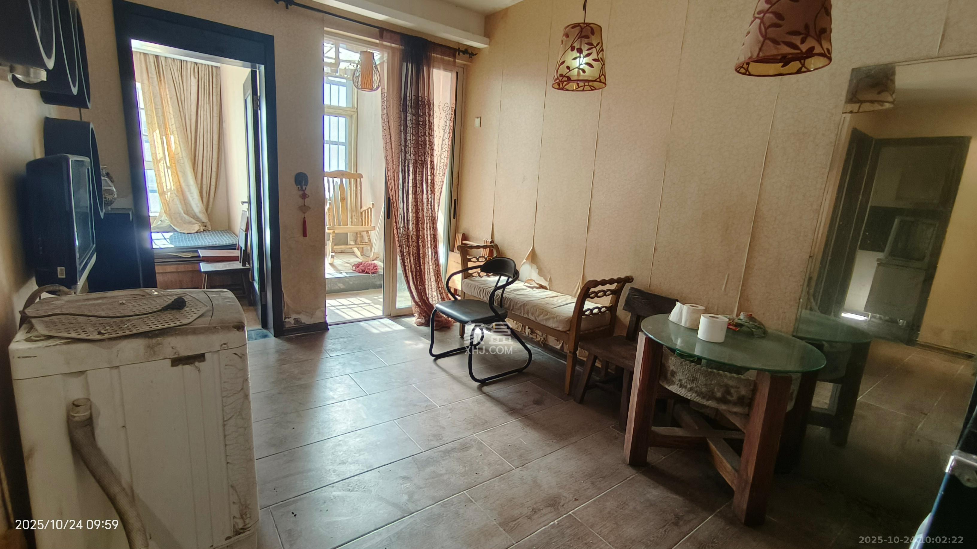 白沙晶城  1室1厅1卫    1800.0元/月 白沙晶城  1室1厅1卫    1800.0元/月室内图