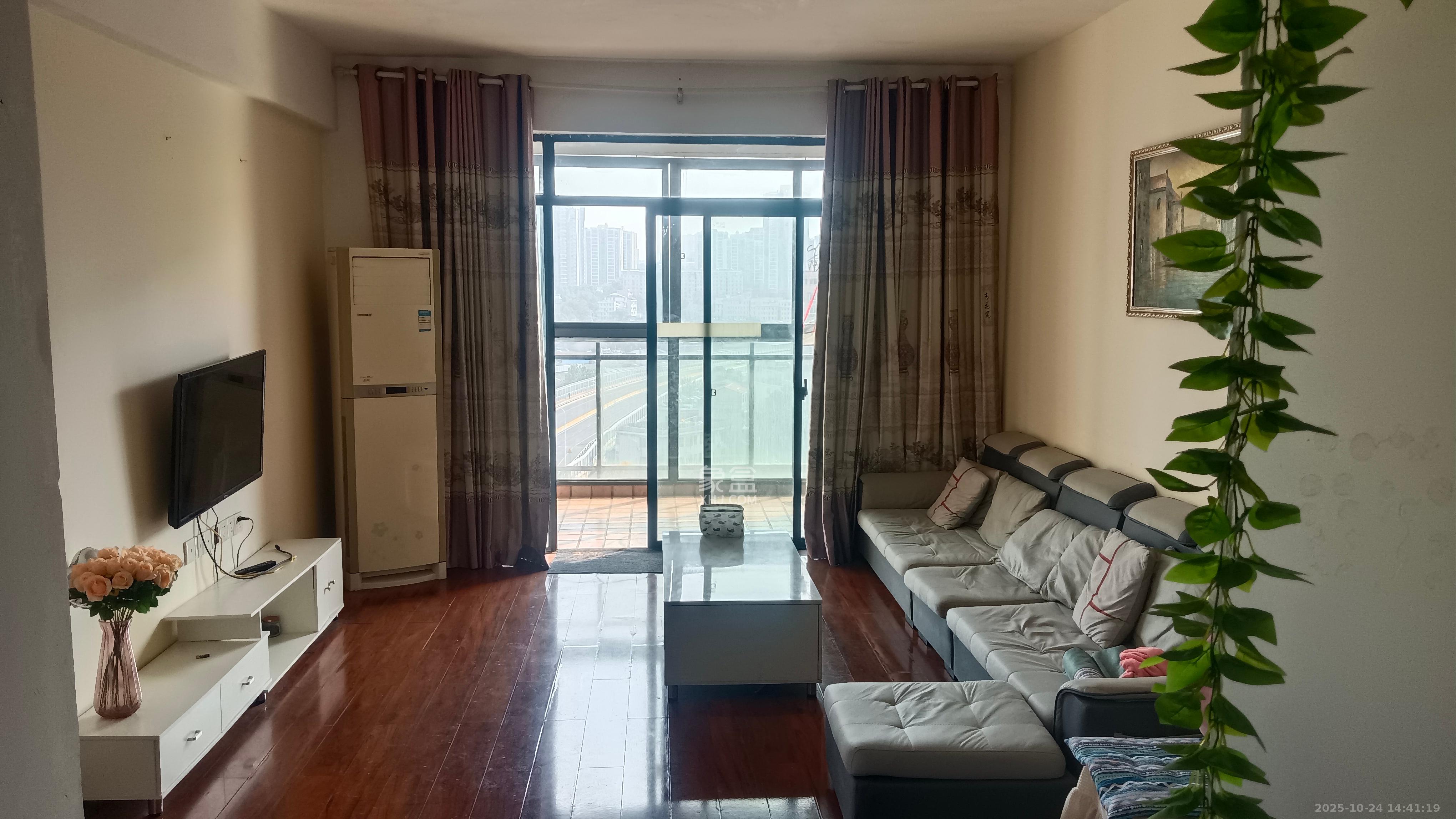 中江佳境天成  2室2厅1卫    2200.0元/月 中江佳境天成  2室2厅1卫    2200.0元/月室内图