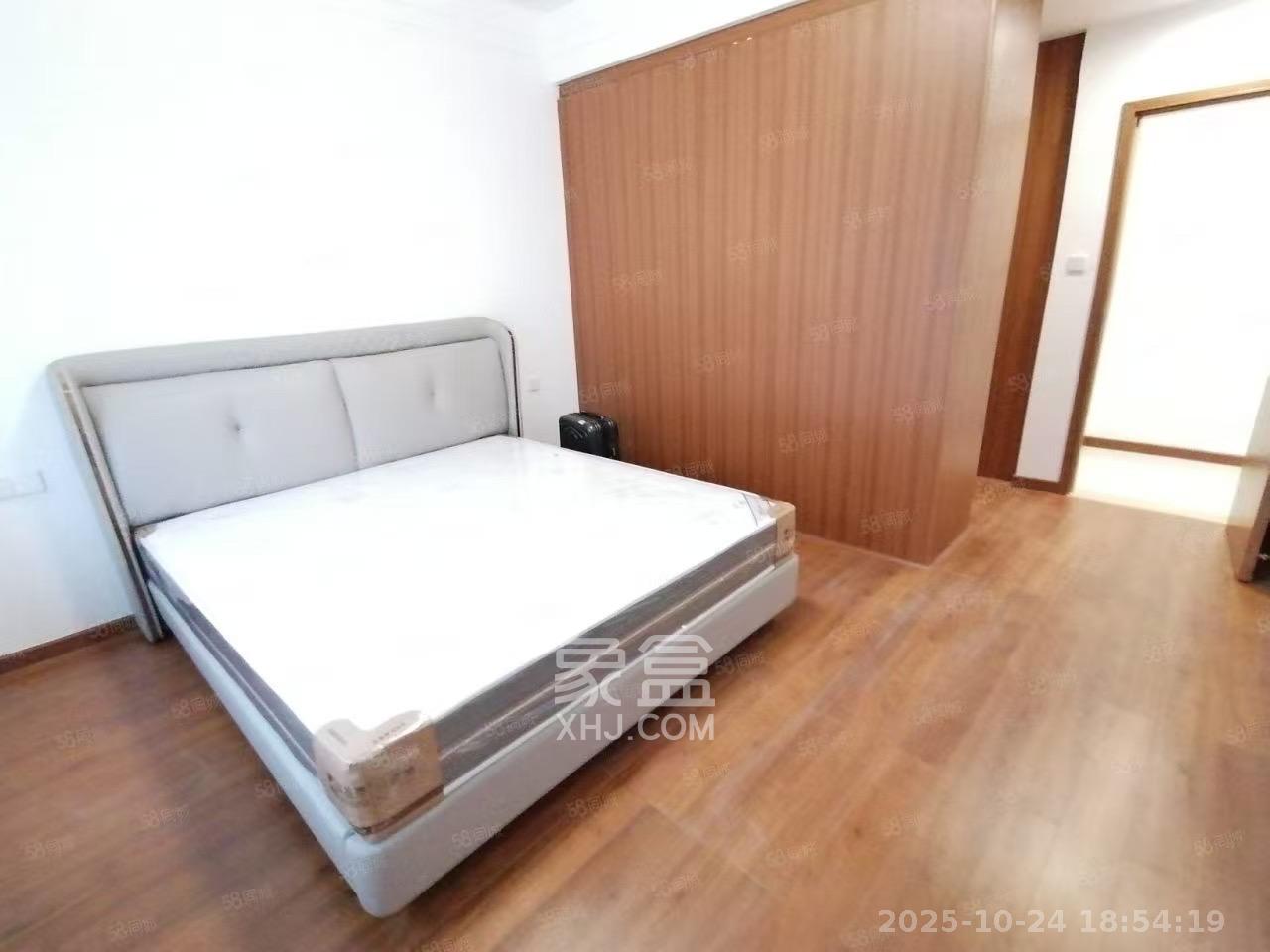 君合天玺  3室2厅2卫    4400.0元/月室内图