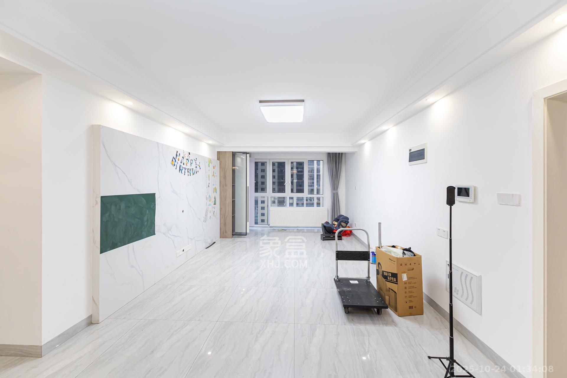 乾源国际  3室2厅2卫    82.0万 乾源国际  3室2厅2卫    82.0万