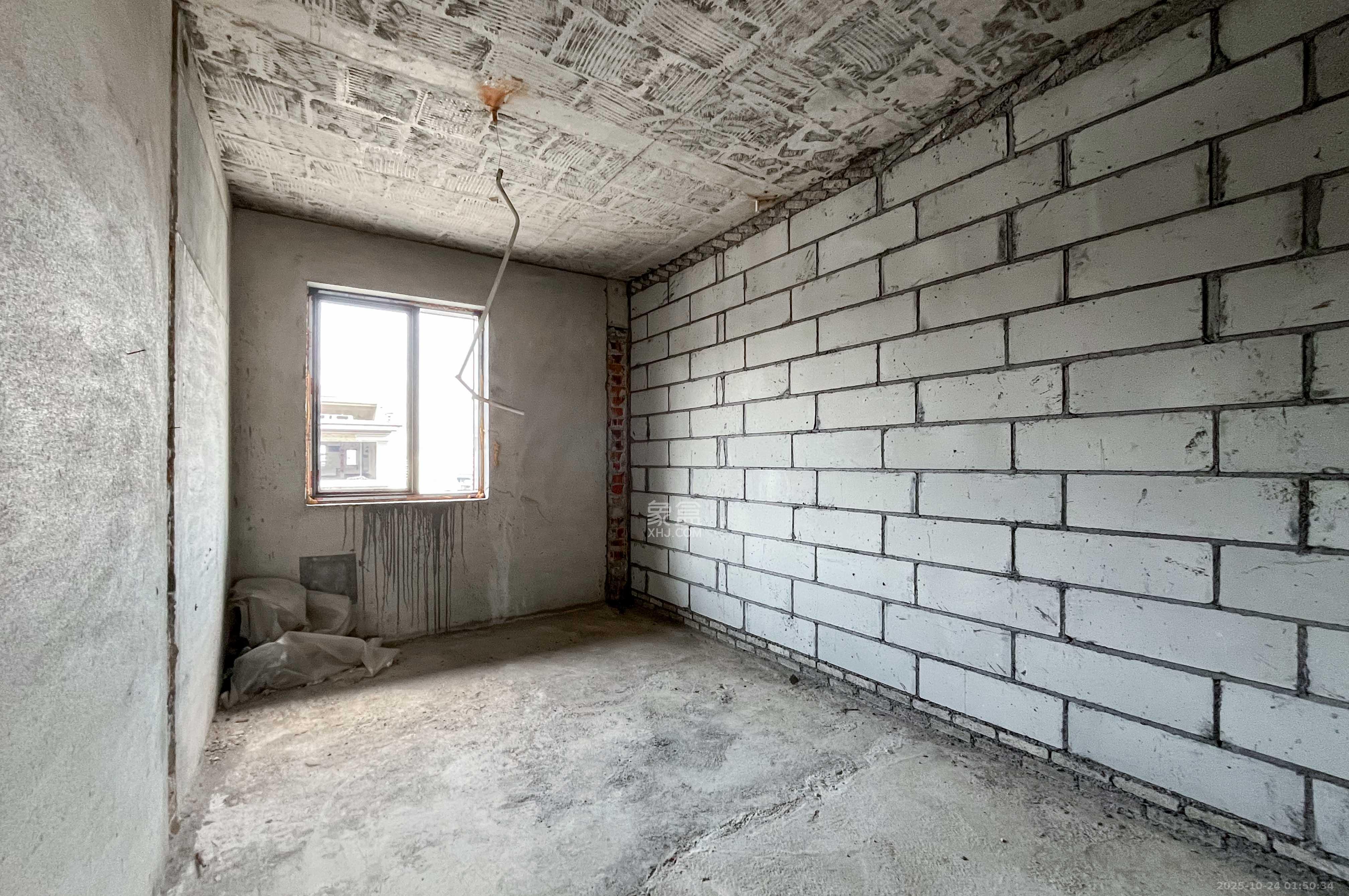 祥源森林之光  5室2厅3卫    288.0万其他