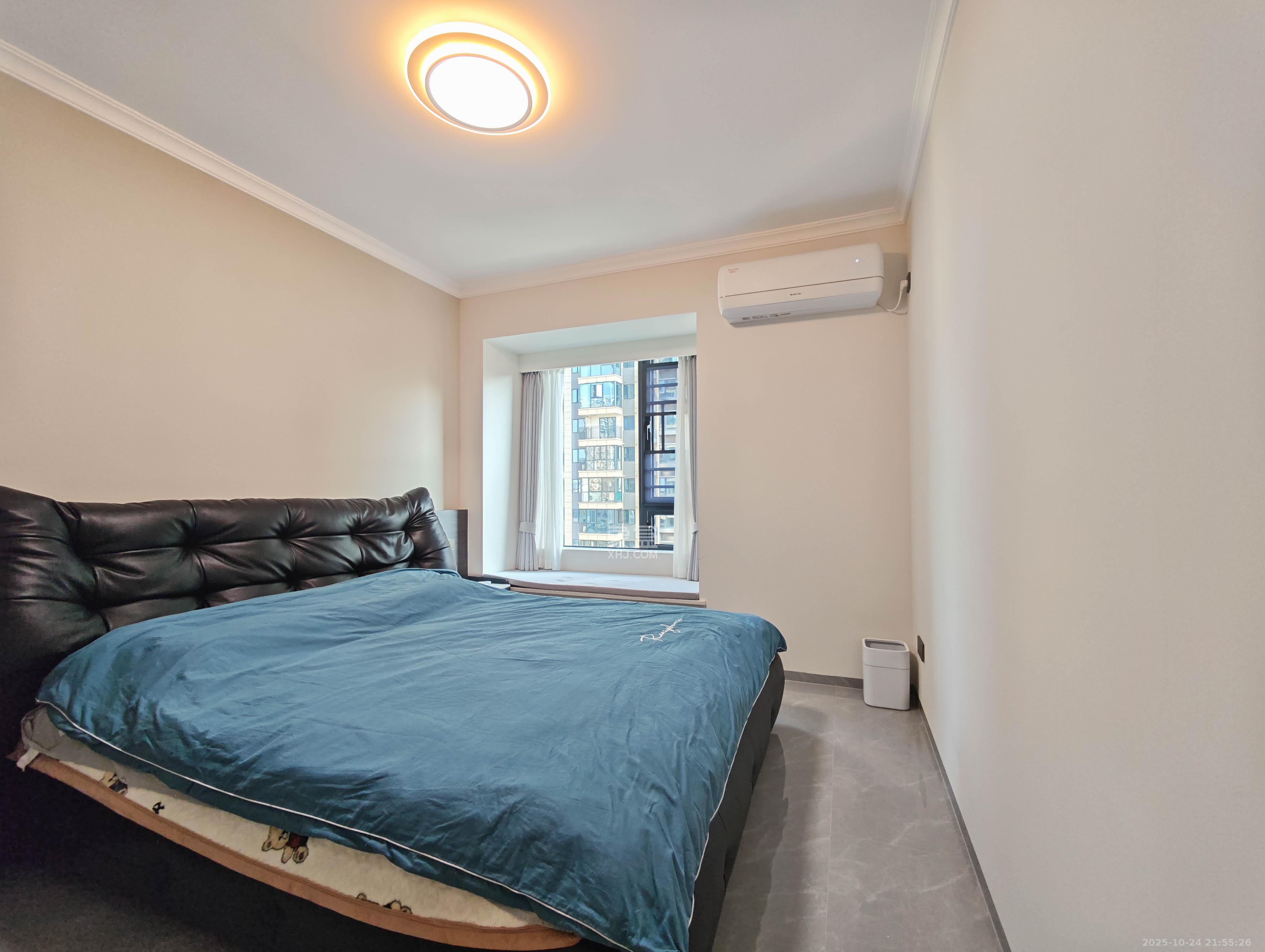 长房岭秀时代  3室2厅2卫    130.0万 长房岭秀时代  3室2厅2卫    130.0万卧室