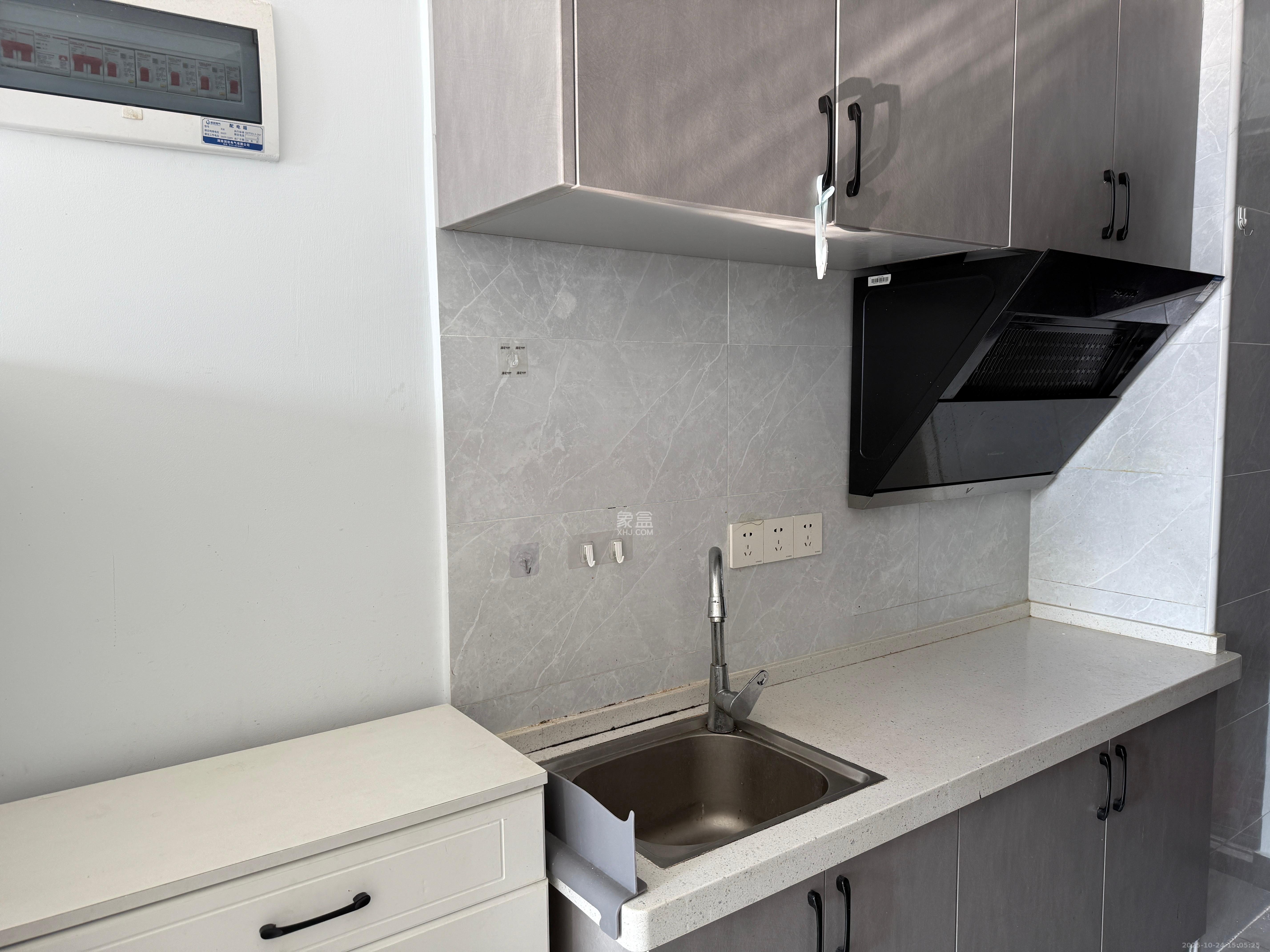 润和滨江府 1室0厅1卫 1500.0元/月 润和滨江府 1室0厅1卫 1500.0元/月室内图