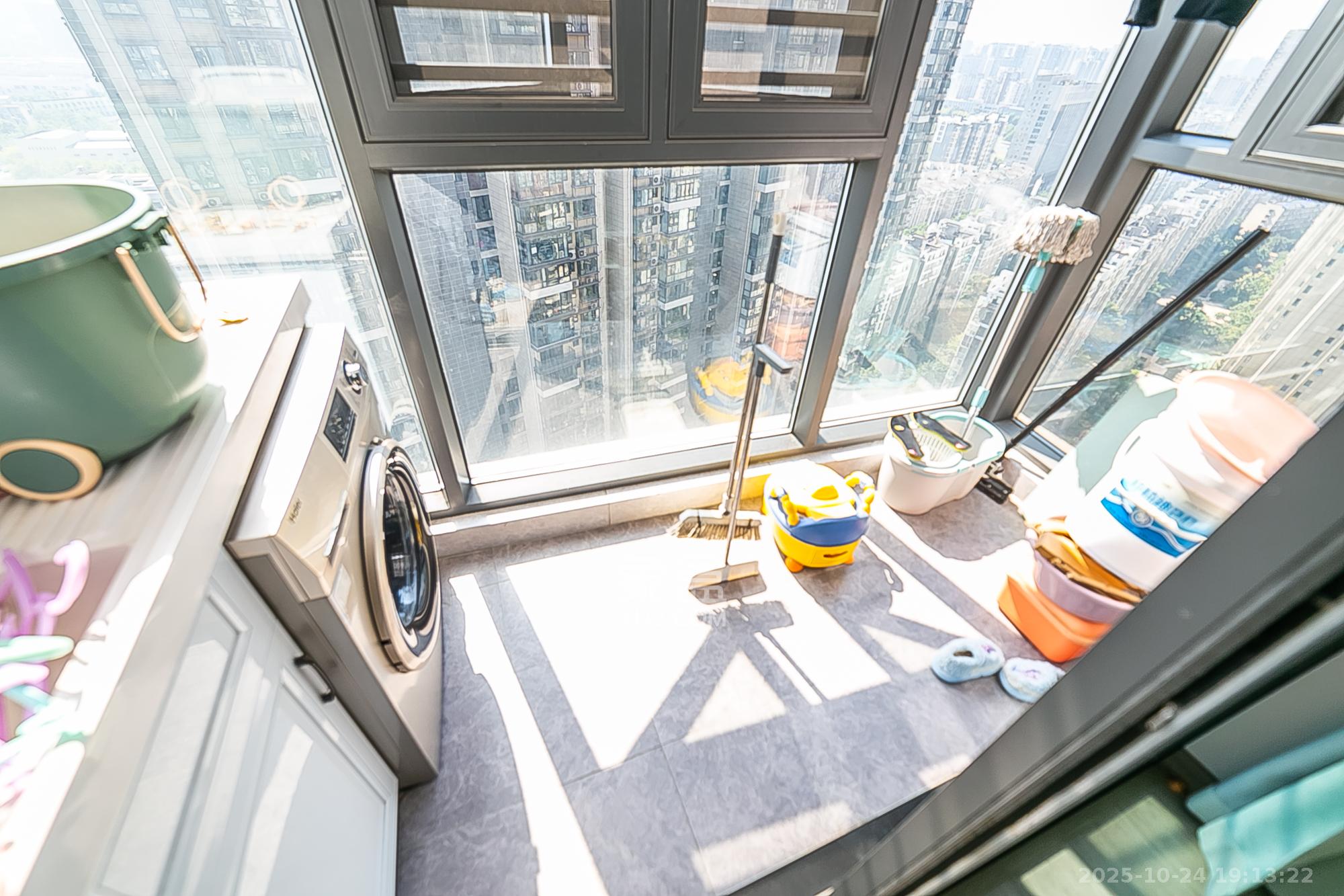 华银南苑融域  3室2厅1卫    103.8万 华银南苑融域  3室2厅1卫    103.8万其他