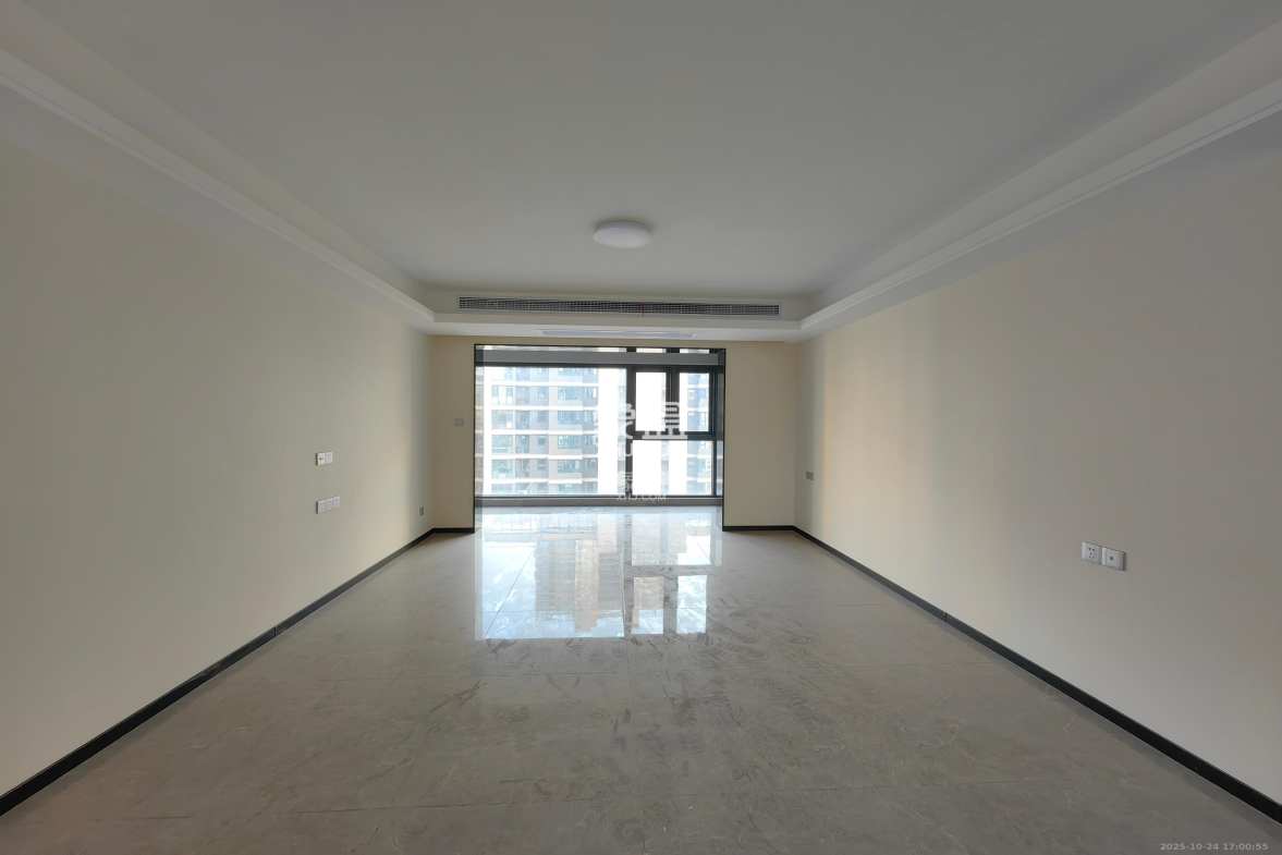 中海阅溪府  4室2厅2卫    3800.0元/月 中海阅溪府  4室2厅2卫    3800.0元/月室内图