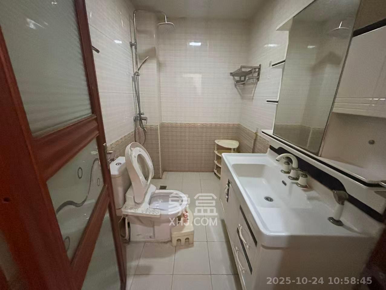 水木兰庭  3室2厅2卫    1800.0元/月 水木兰庭  3室2厅2卫    1800.0元/月室内图