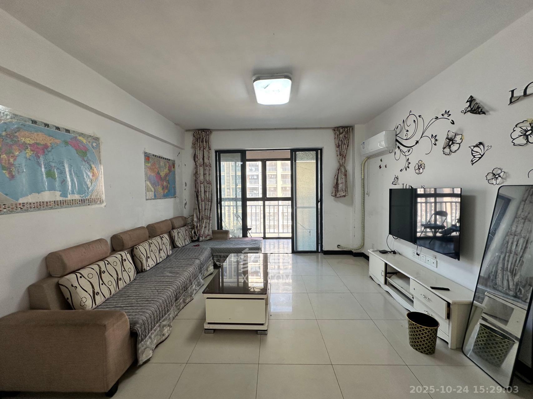 嘉福长安郡(融信澜悦、嘉福好美家园)  1室2厅1卫    2300.0元/月 嘉福长安郡(融信澜悦、嘉福好美家园)  1室2厅1卫    2300.0元/月室内图