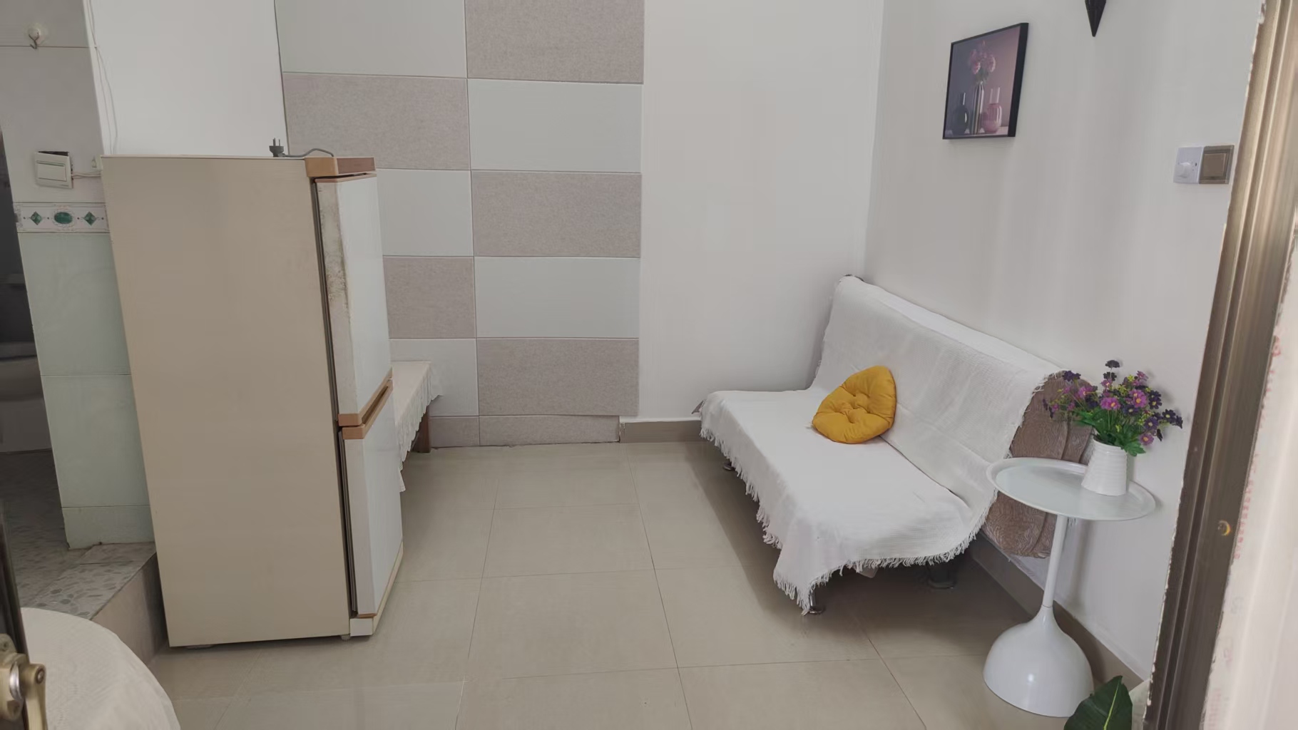 安海大厦 1室1厅1卫 1300.0元/月 安海大厦 1室1厅1卫 1300.0元/月室内图