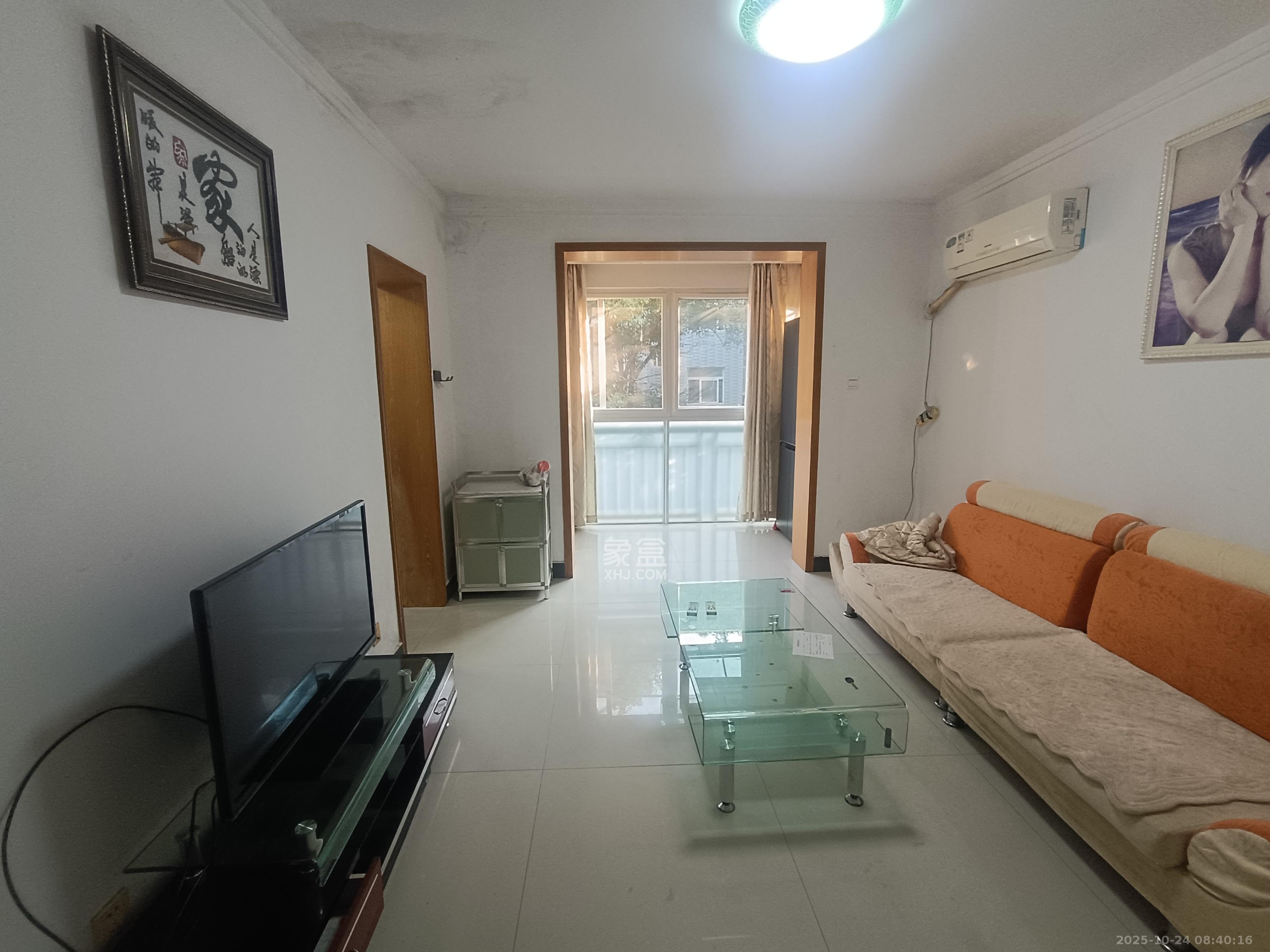 金麓西岸和苑 2室2厅1卫 1600.0元/月 金麓西岸和苑 2室2厅1卫 1600.0元/月室内图