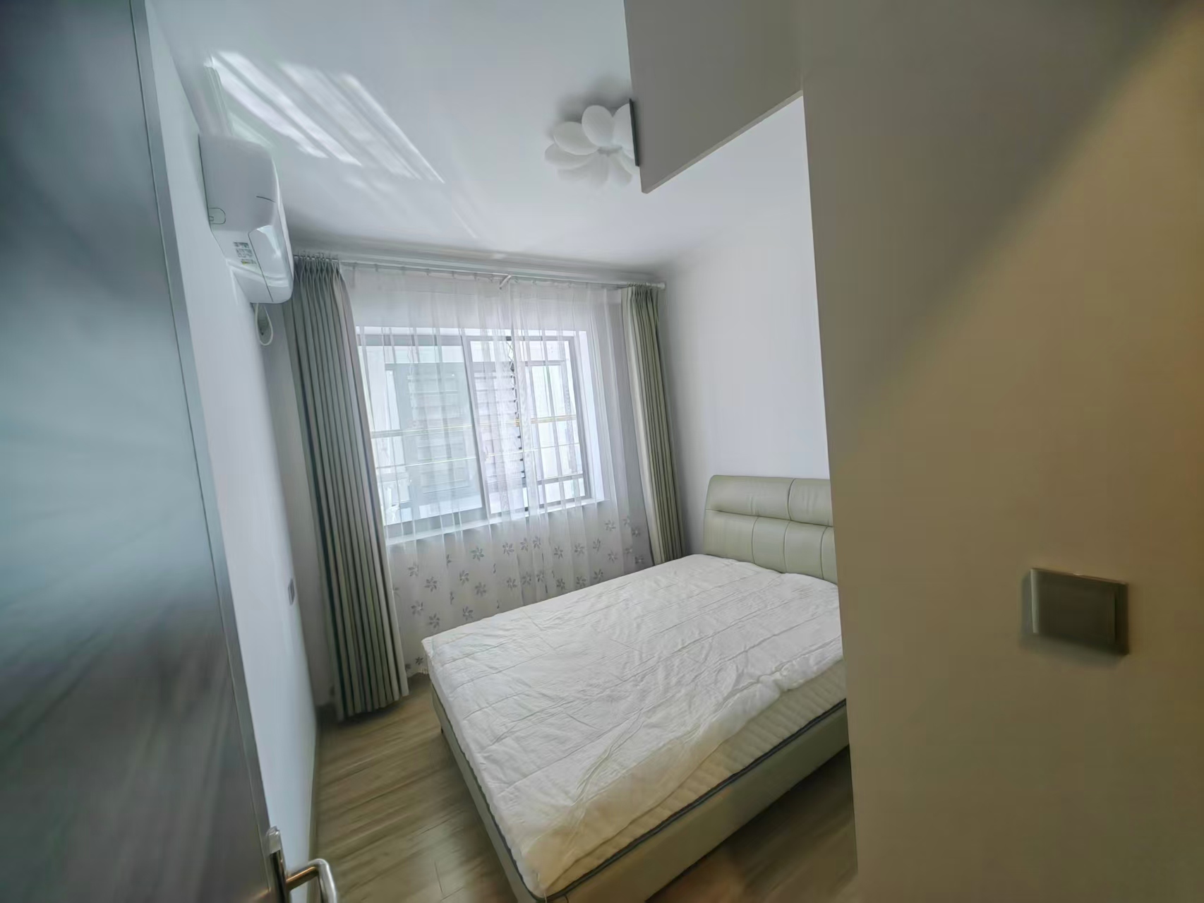 碧桂园梓山府  3室2厅2卫    2400.0元/月