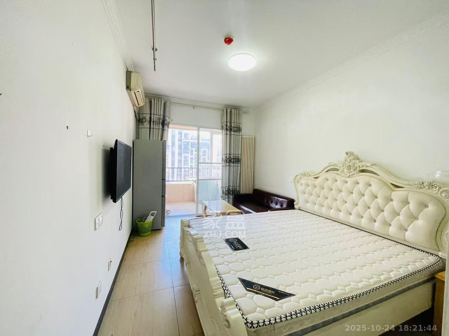 怡海星城  1室1厅1卫    900.0元/月