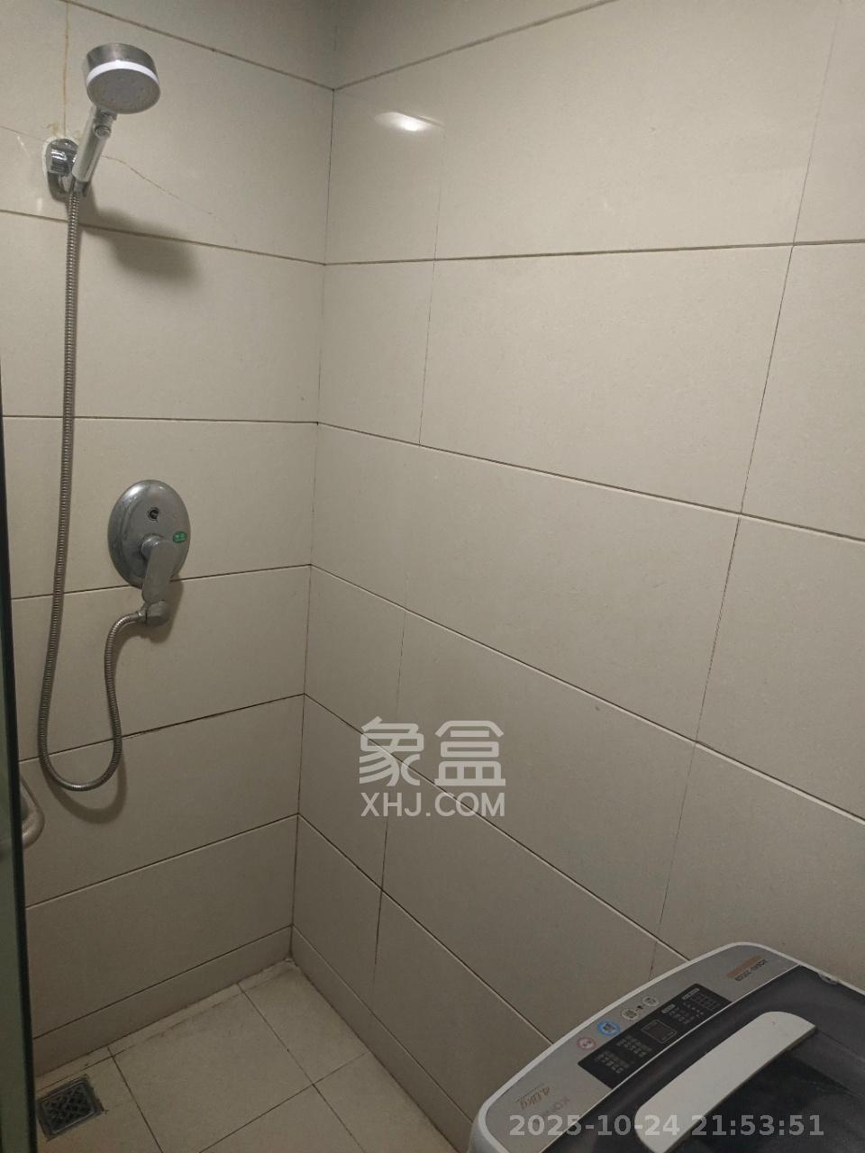 名富公寓  1室1厅1卫    1400.0元/月室内图