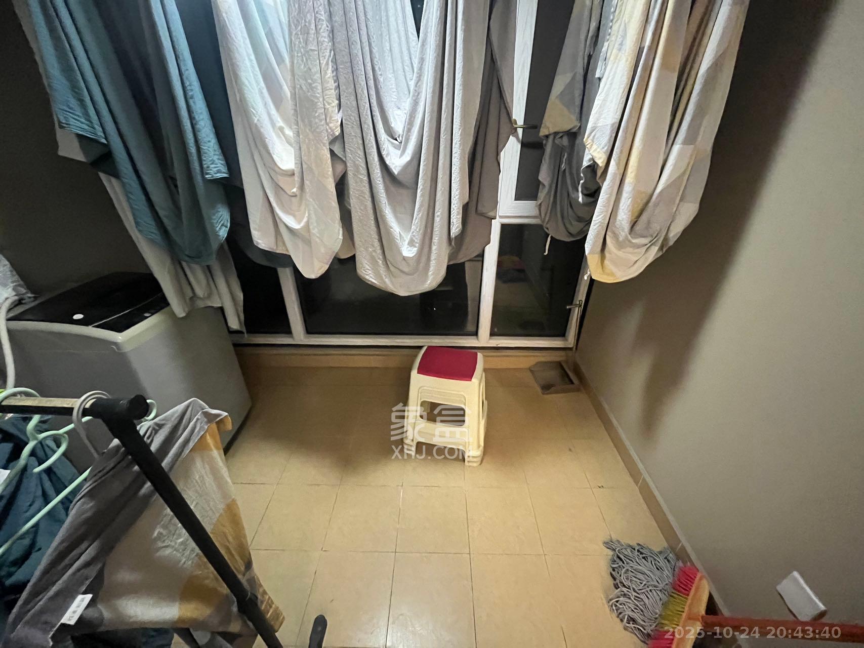 万科魅力之城观澜里  3室2厅2卫    2550.0元/月室内图