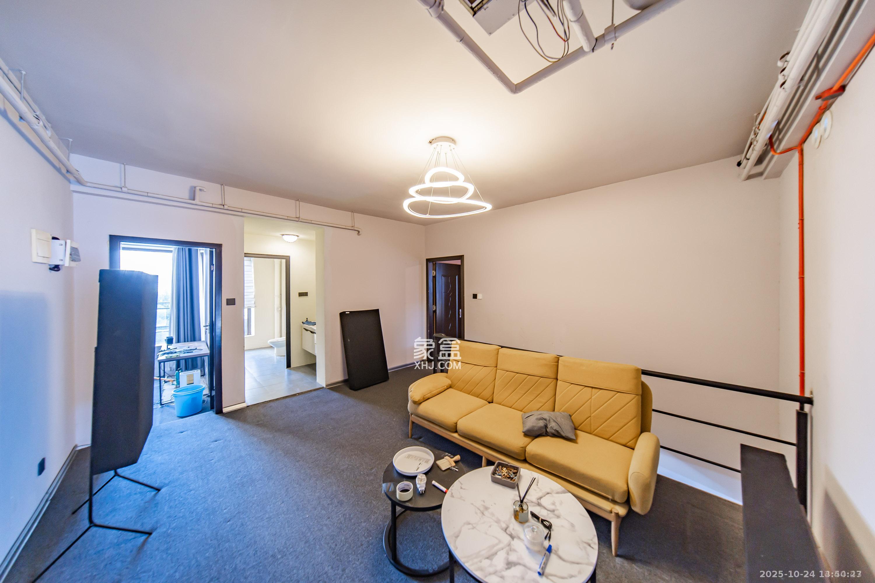 洋湖18克拉(旷远洋湖18克拉)  5室3厅2卫    4500.0元/月 洋湖18克拉(旷远洋湖18克拉)  5室3厅2卫    4500.0元/月室内图