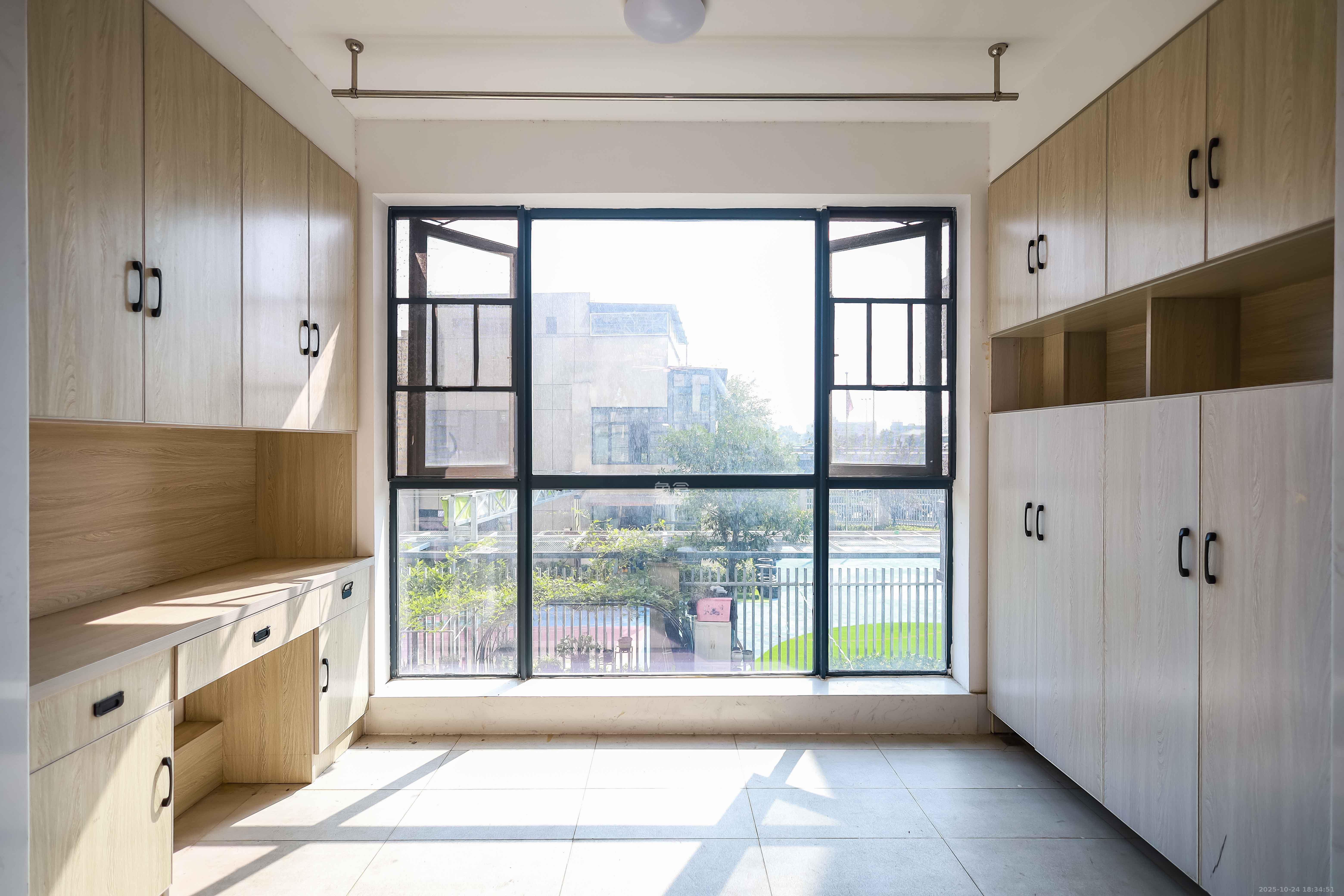 长房云西府一期  3室2厅2卫    102.0万阳台