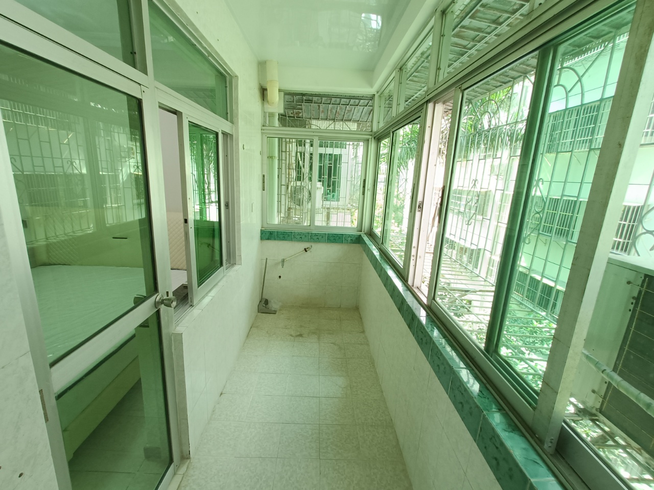 海信公寓  1室1厅1卫    95.0万室内图