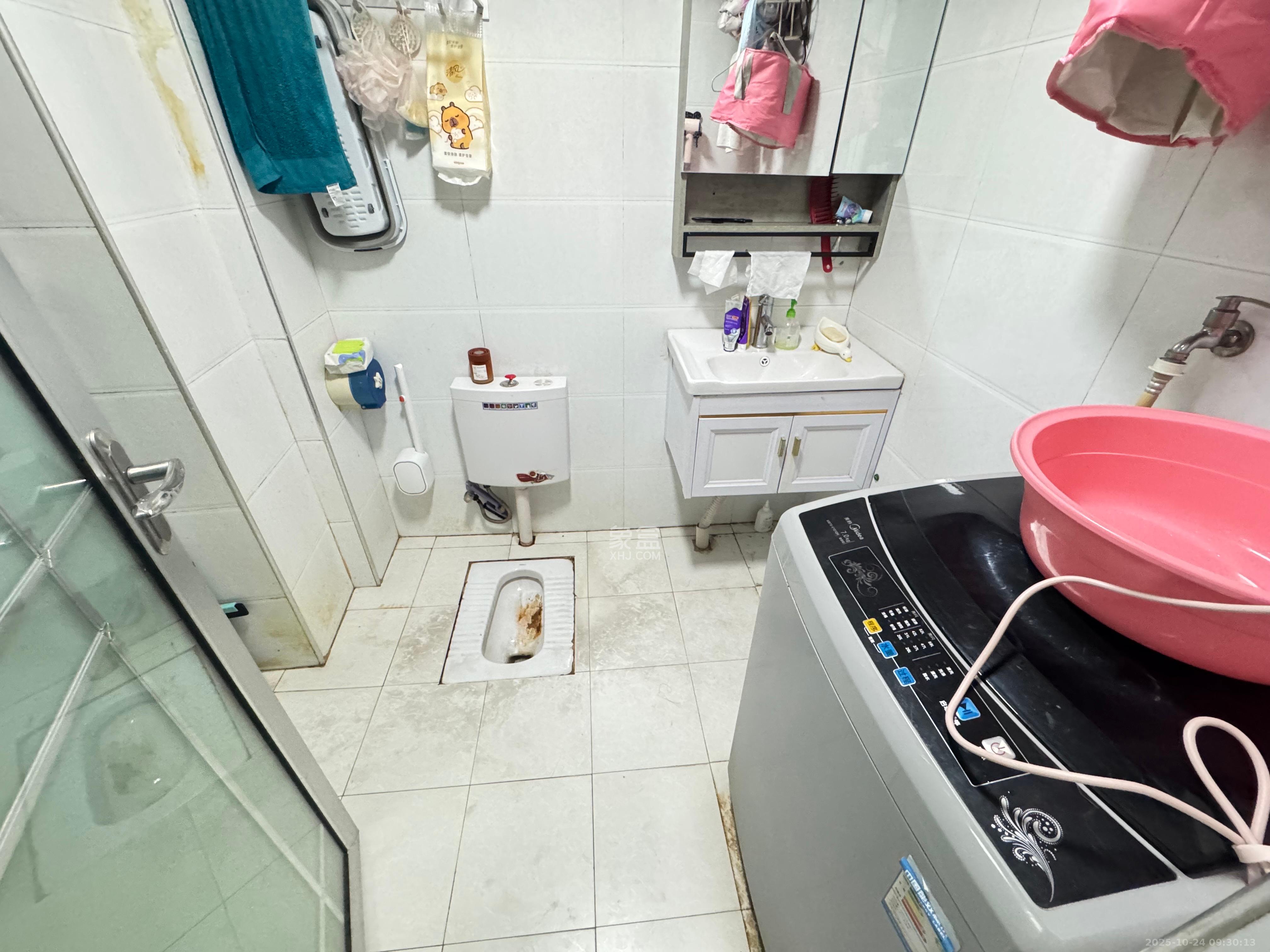 上城星座  2室1厅1卫    2100.0元/月室内图