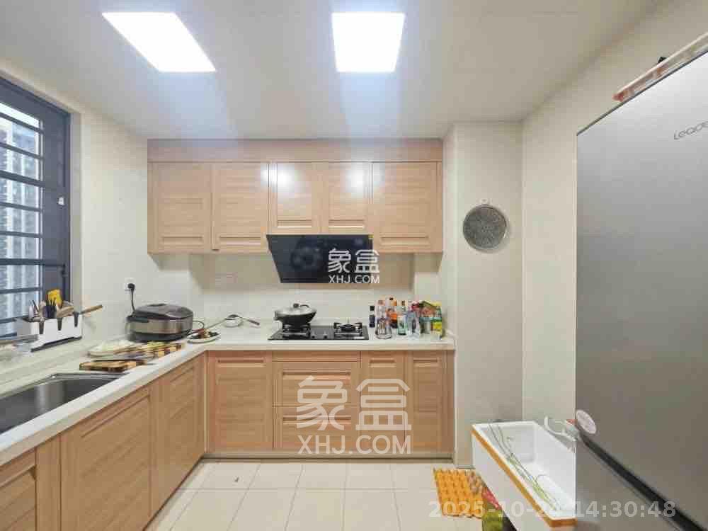 中建嘉和城凤凰台(中建瑞兴家园)  4室2厅2卫    2600.0元/月 中建嘉和城凤凰台(中建瑞兴家园)  4室2厅2卫    2600.0元/月室内图