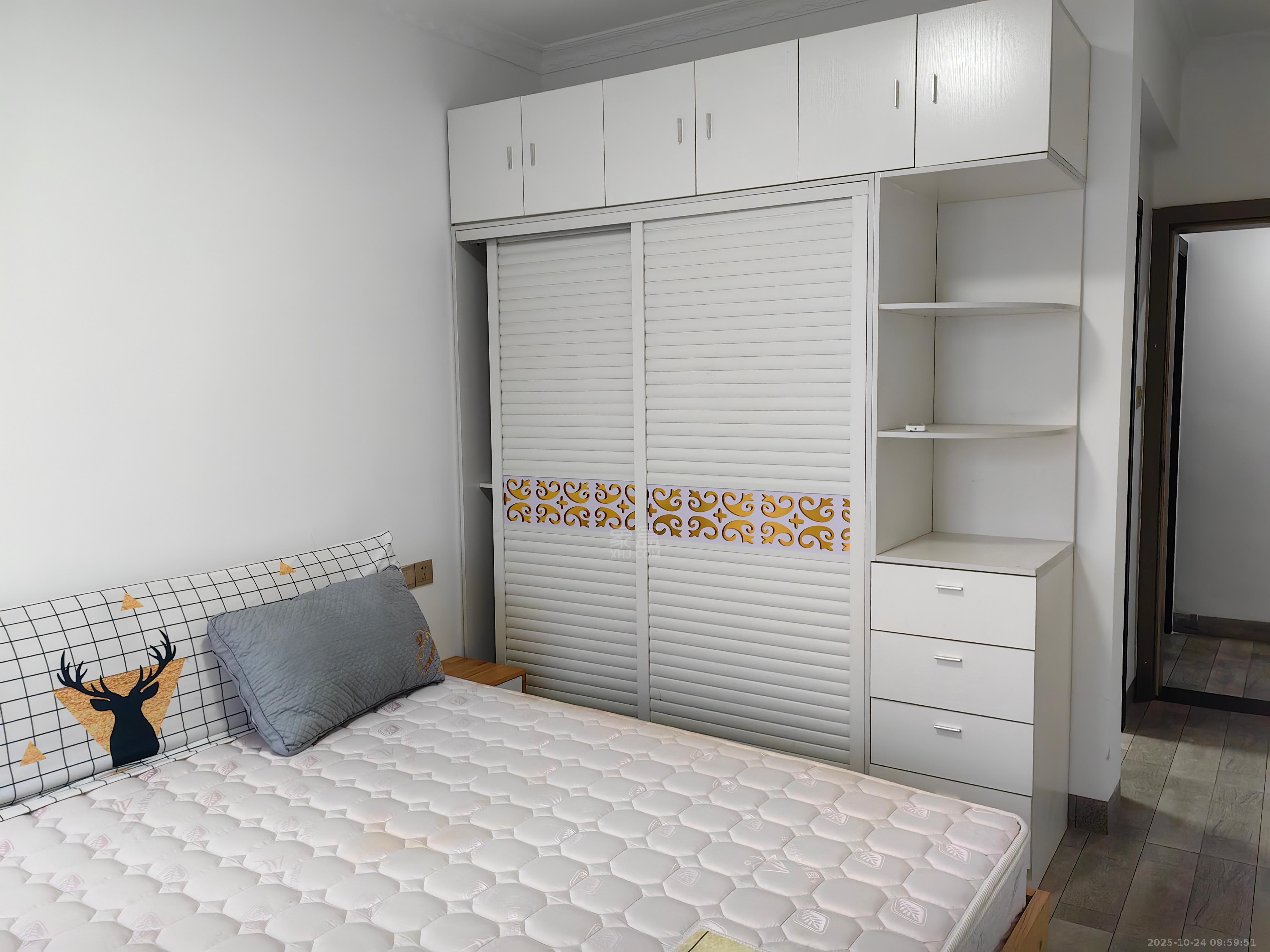 时代新城(翰林府) 3室2厅2卫 1800.0元/月 时代新城(翰林府) 3室2厅2卫 1800.0元/月室内图