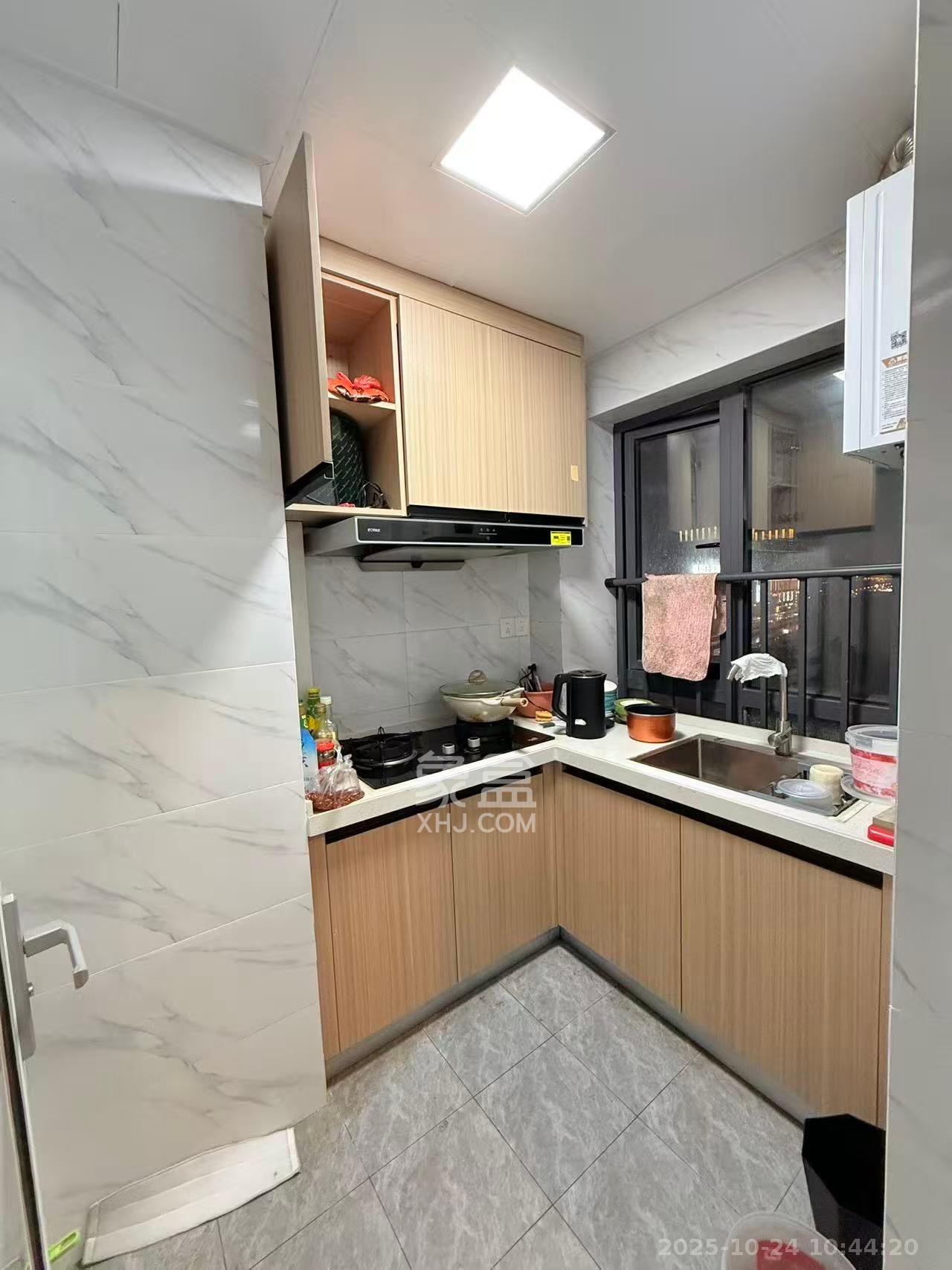 潇湘名城(新里程潇湘名城)  1室1厅1卫    1800.0元/月 潇湘名城(新里程潇湘名城)  1室1厅1卫    1800.0元/月室内图