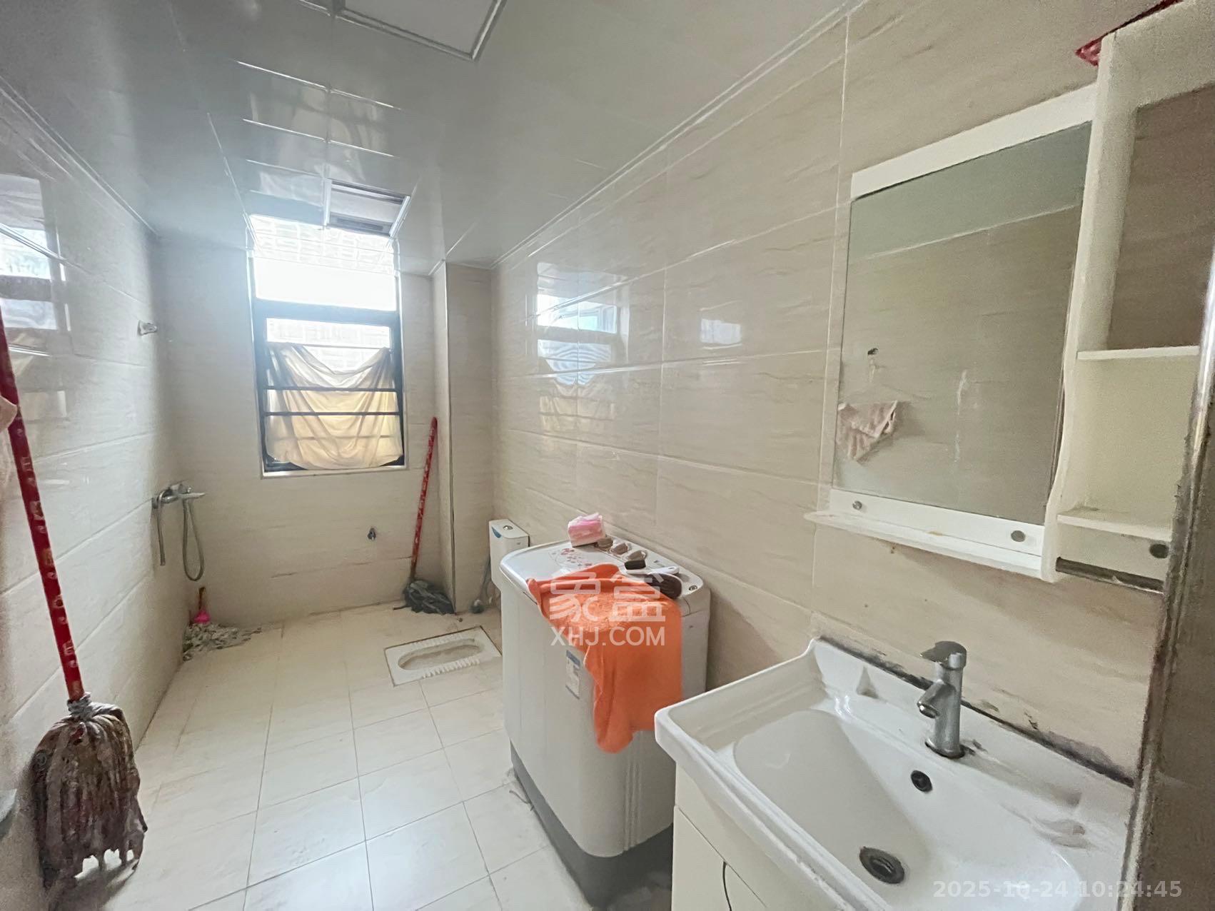 中南红领邦(红星嘉和苑) 3室2厅1卫 1800.0元/月 中南红领邦(红星嘉和苑) 3室2厅1卫 1800.0元/月室内图