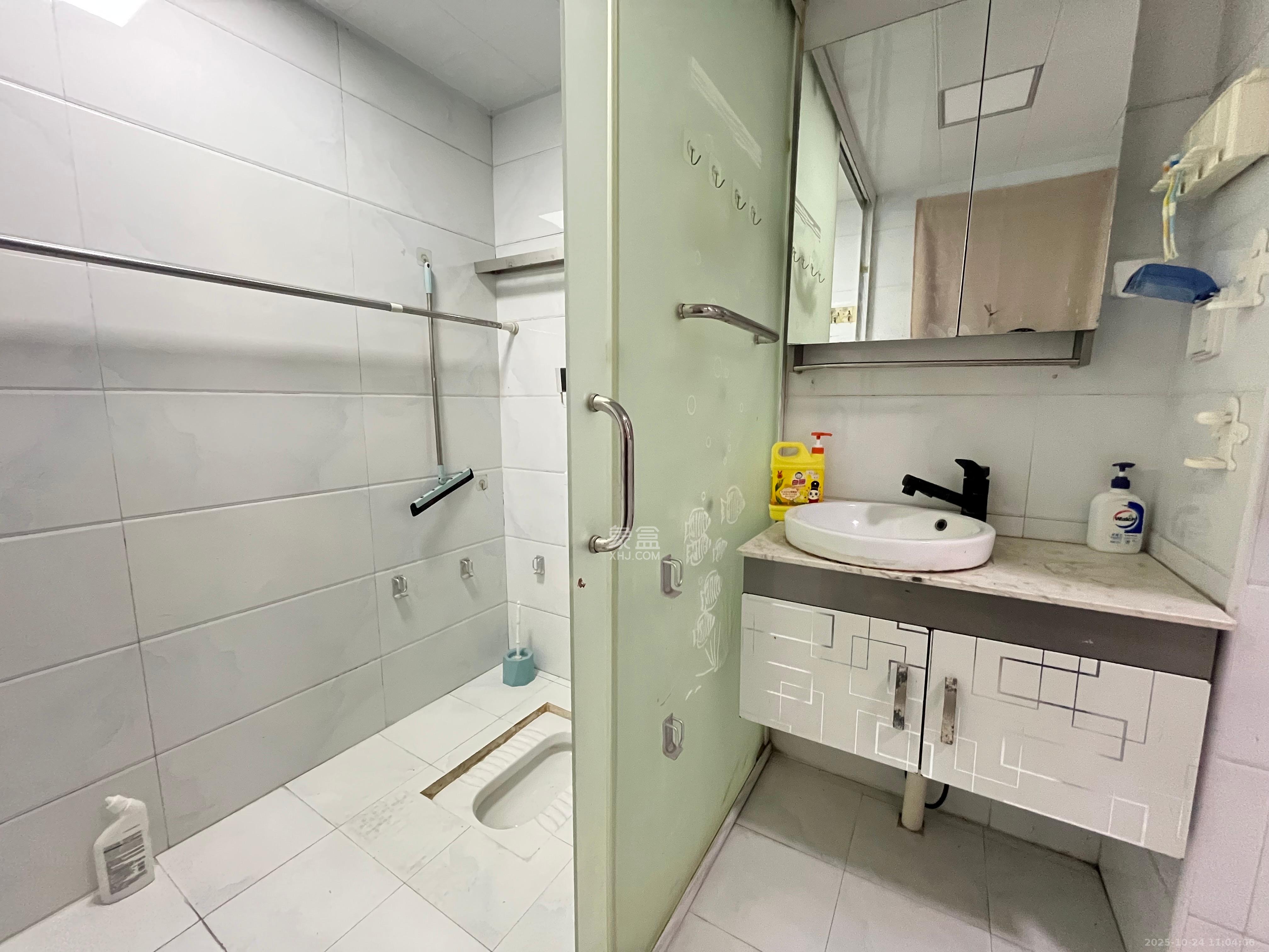 大学城安置小区 2室2厅1卫 1800.0元/月 大学城安置小区 2室2厅1卫 1800.0元/月室内图