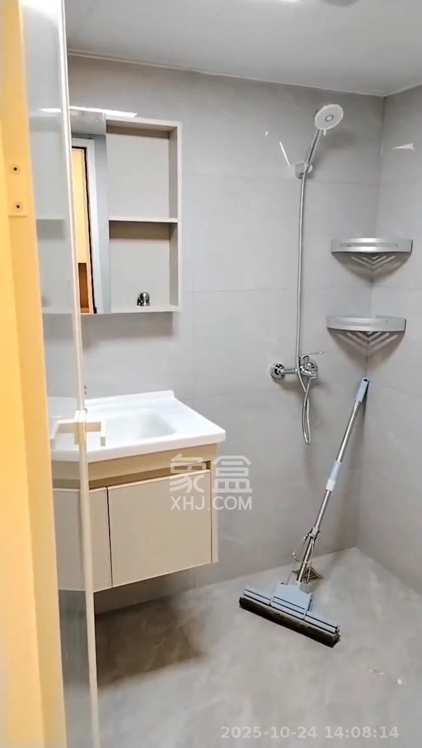 新城悦隽公园  2室1厅1卫    1680.0元/月室内图