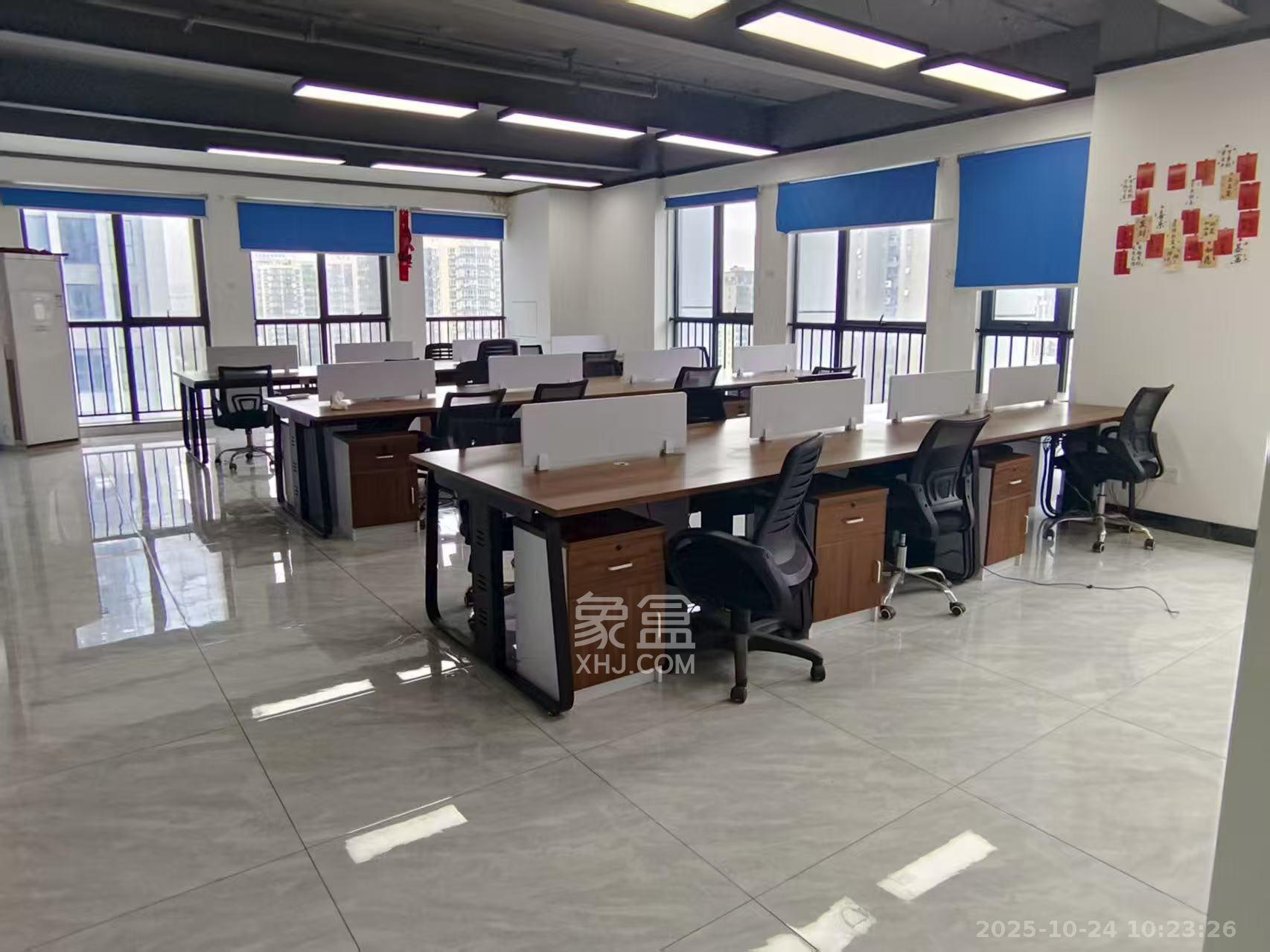 麓谷新长海中心   200.0㎡      6500.0元/月室内图