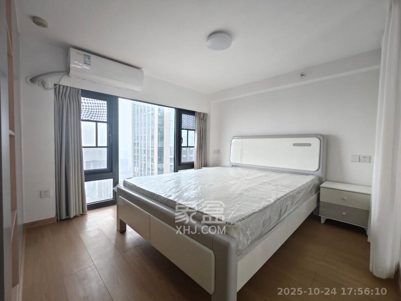 卓越中寰 2室1厅1卫 2600.0元/月 卓越中寰 2室1厅1卫 2600.0元/月室内图